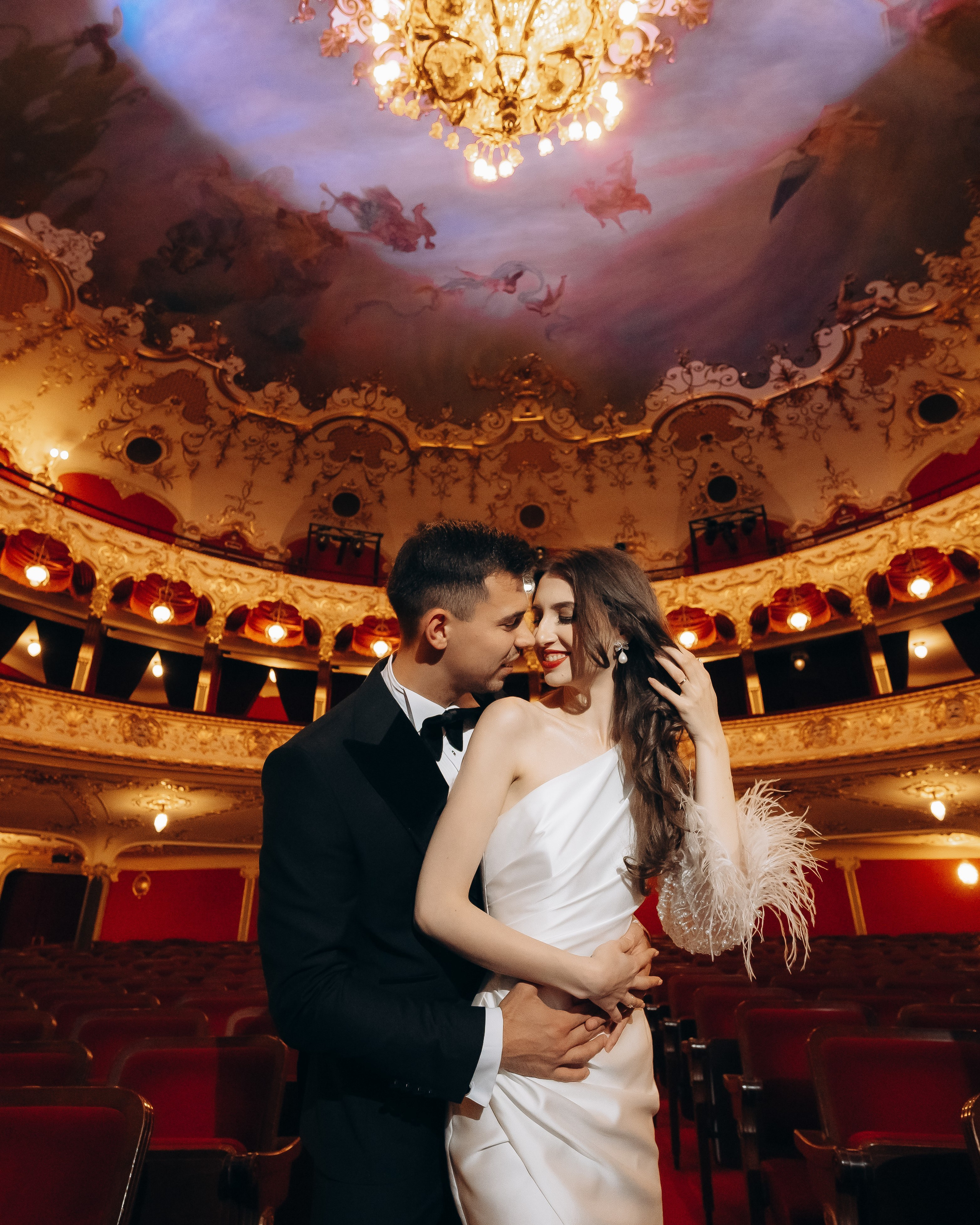 Ovidiu DRON Photographer — Fotograf de Nuntă și Evenimente în Suceava, România