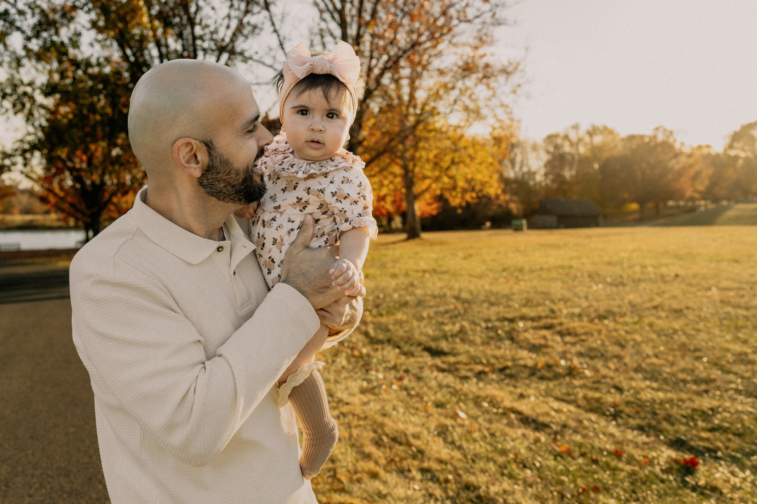 Fall Family Photography – Warm & Cozy Outdoor Session. Alisa Tant — Family and newborn photographer Bucks County, Montgomery county, Philadelphia, NJ