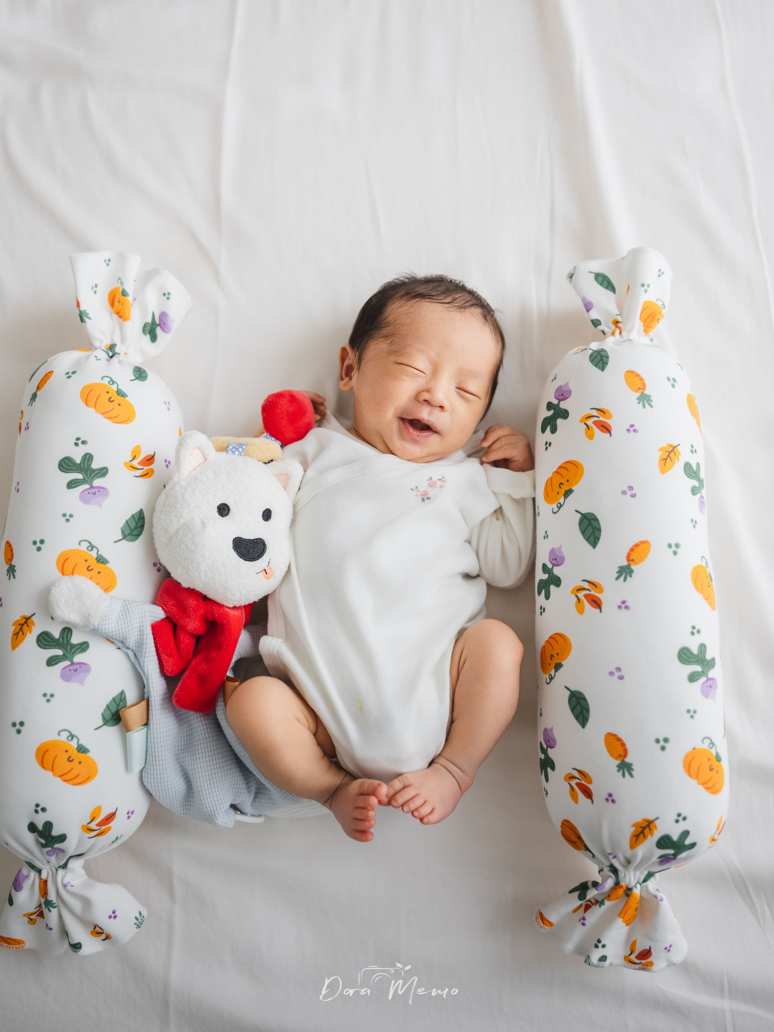 A Newborn at Home — Shanghai Family Photographer Documentary Session