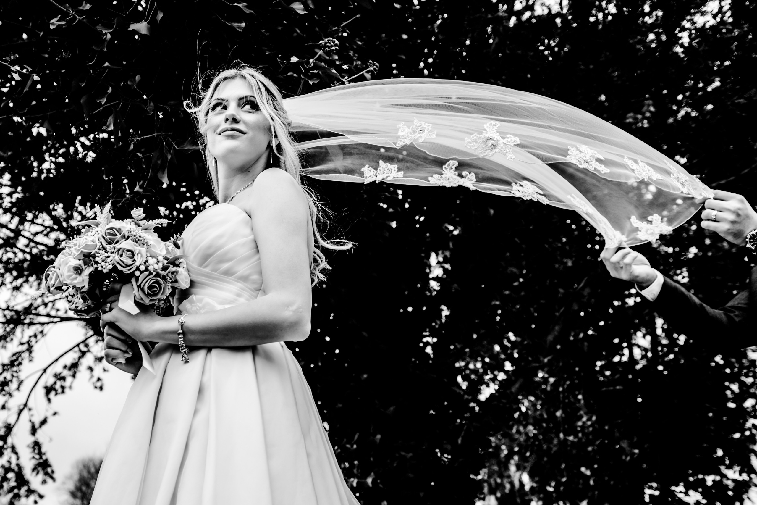 WEDDING PHOTOGRAPHER IN UK