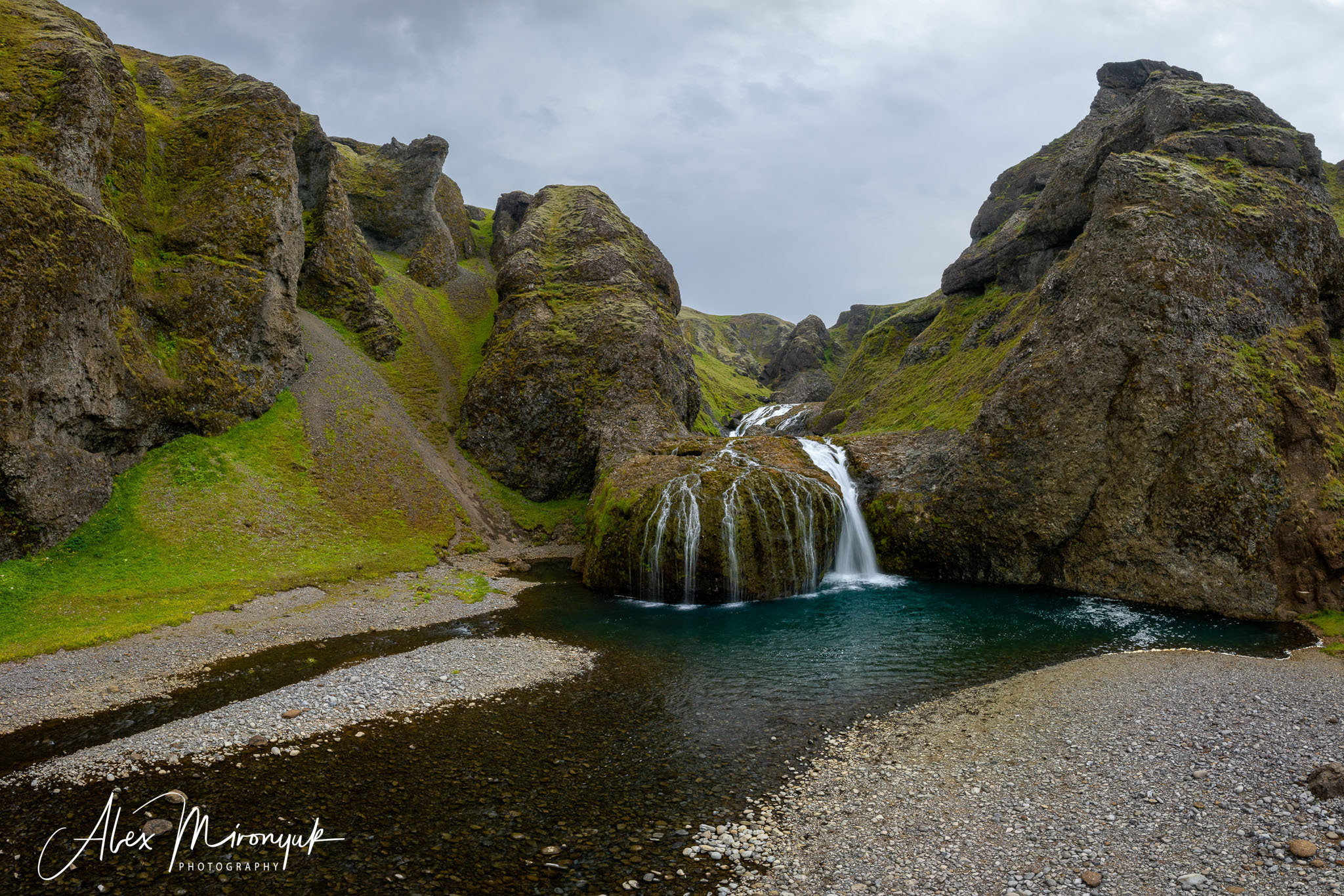 All Colors Of Iceland. Pet, Senior, Landscape, portrait studio, photographer in Miami and Sou