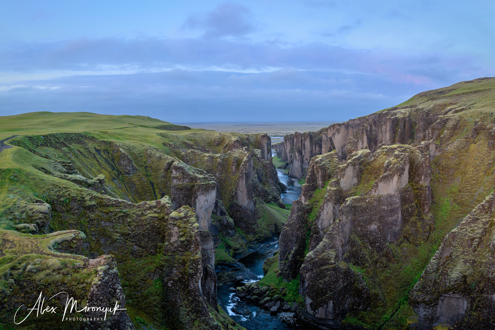 All Colors Of Iceland. Pet, Senior, Landscape, portrait studio, photographer in Miami and Sou