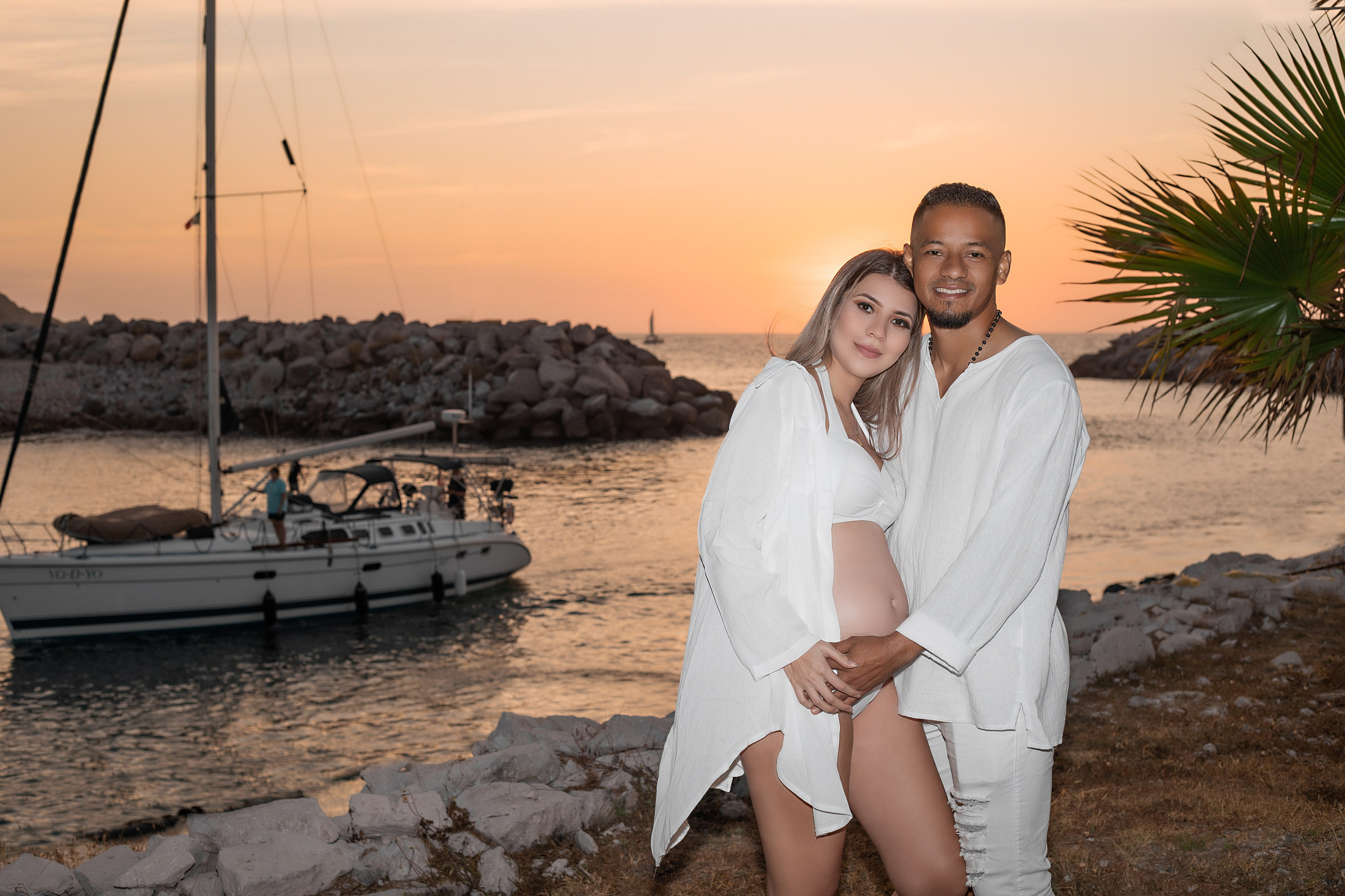 Sesion de Maternidad en Mazatlan | Vestuario incluido. Victoria Castellanos. Fotógrafo profesional en Mazatlán