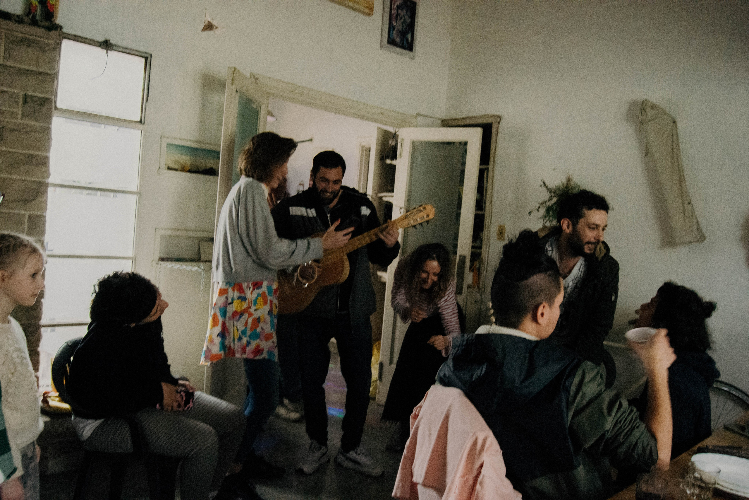 Visiting Argentinians. Photographer @elmirkami in the city of Buenos Aires