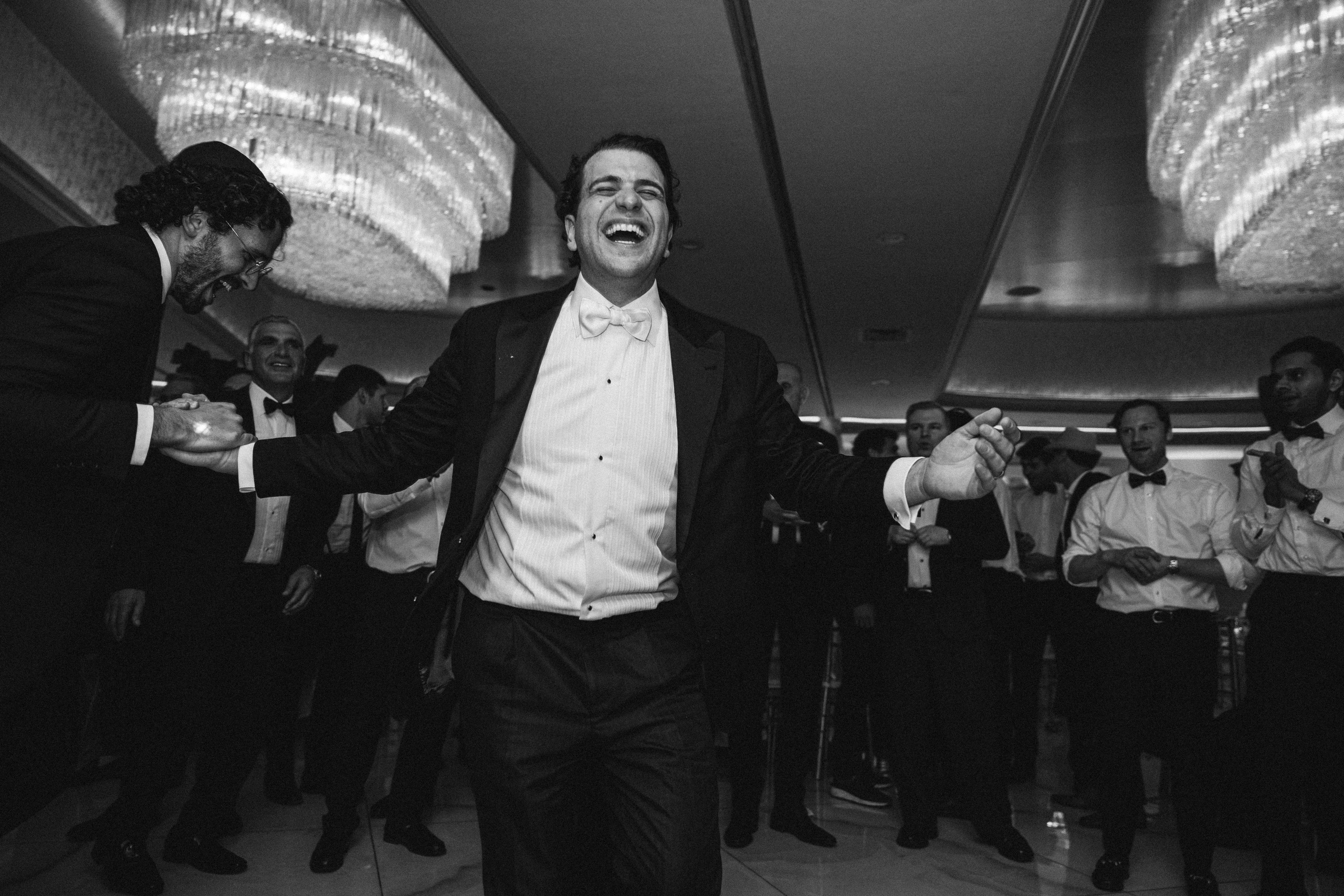 Wedding Photography in NYC – Natural & Cinematic. Sasha Amelie | Lifestyle and Wedding Photography | NYC and Beyond