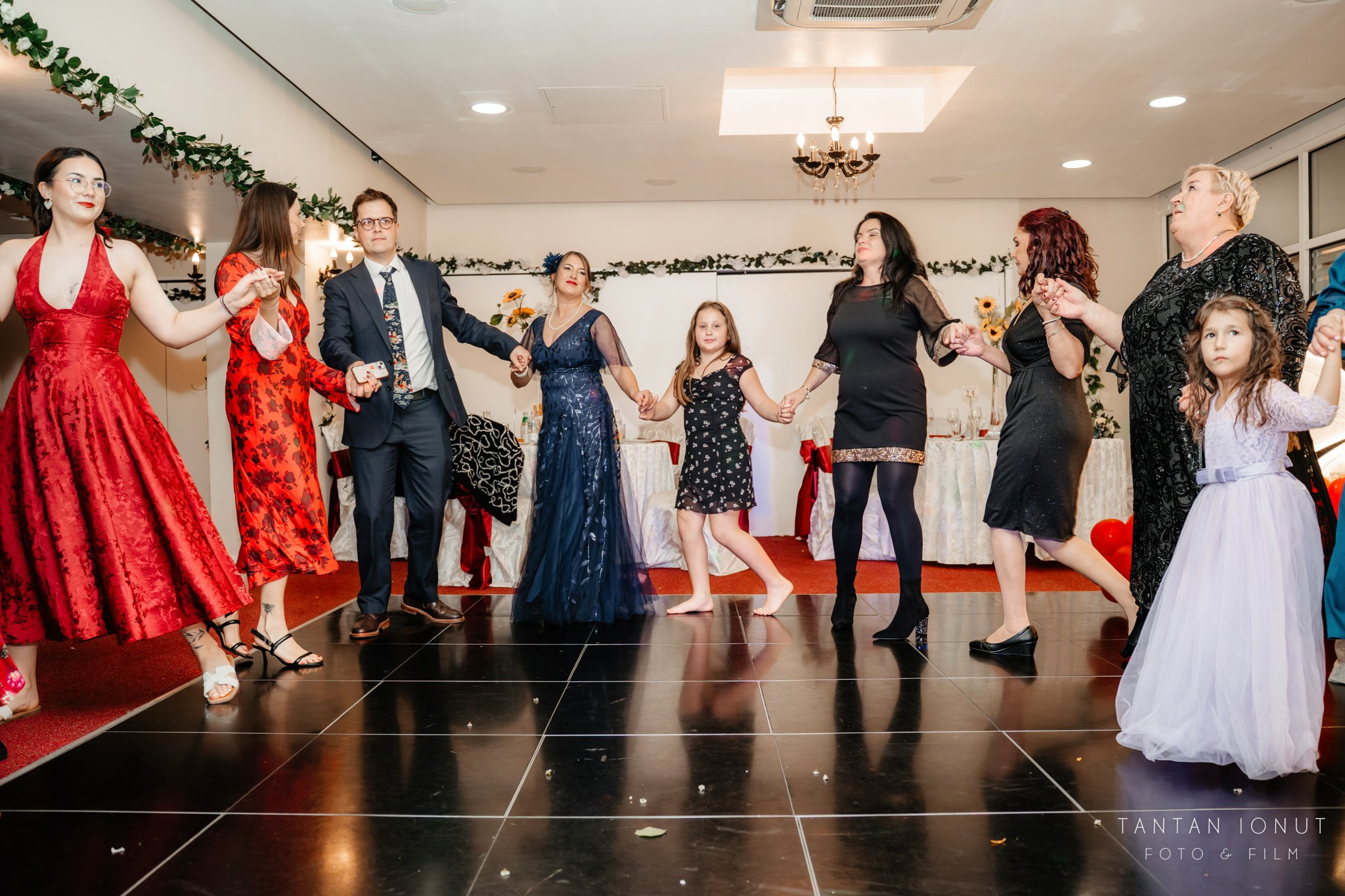 Mihaela & Razvan. TANTAN IONUT FOTO & FILM