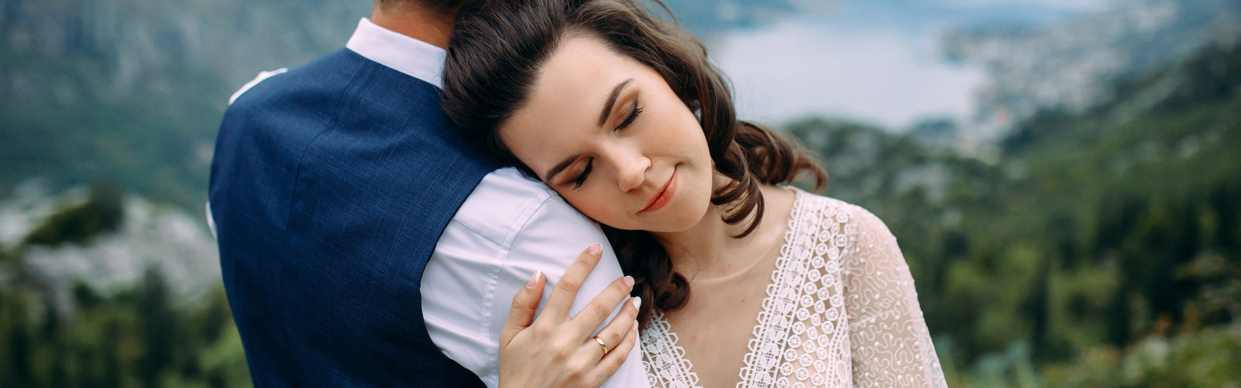 Makeup artist and hairdresser in Montenegro Nadia Lia