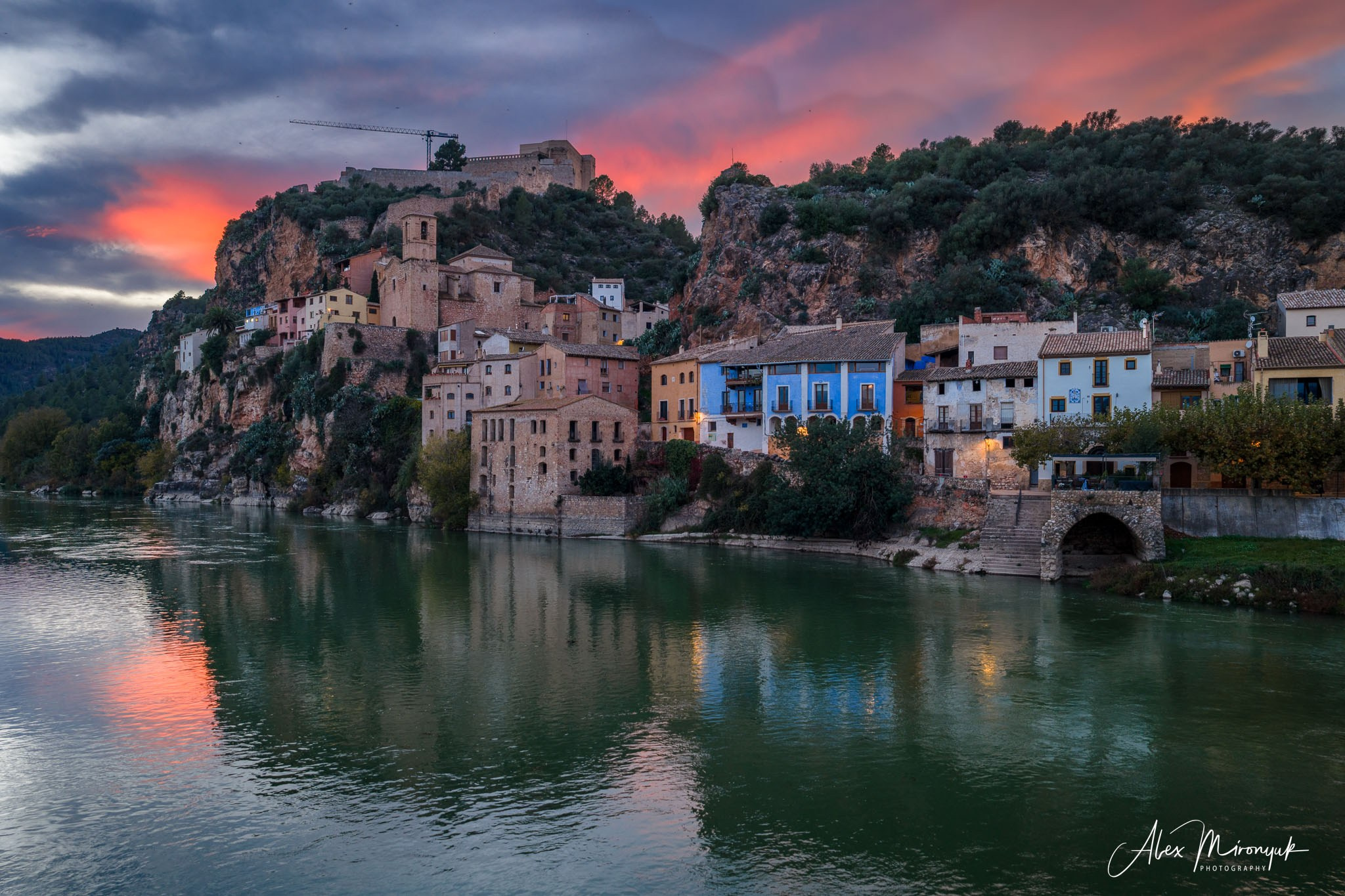 Catalonian Medieval Castles. Pet, Senior, Landscape, portrait studio, photographer in Miami and Sou