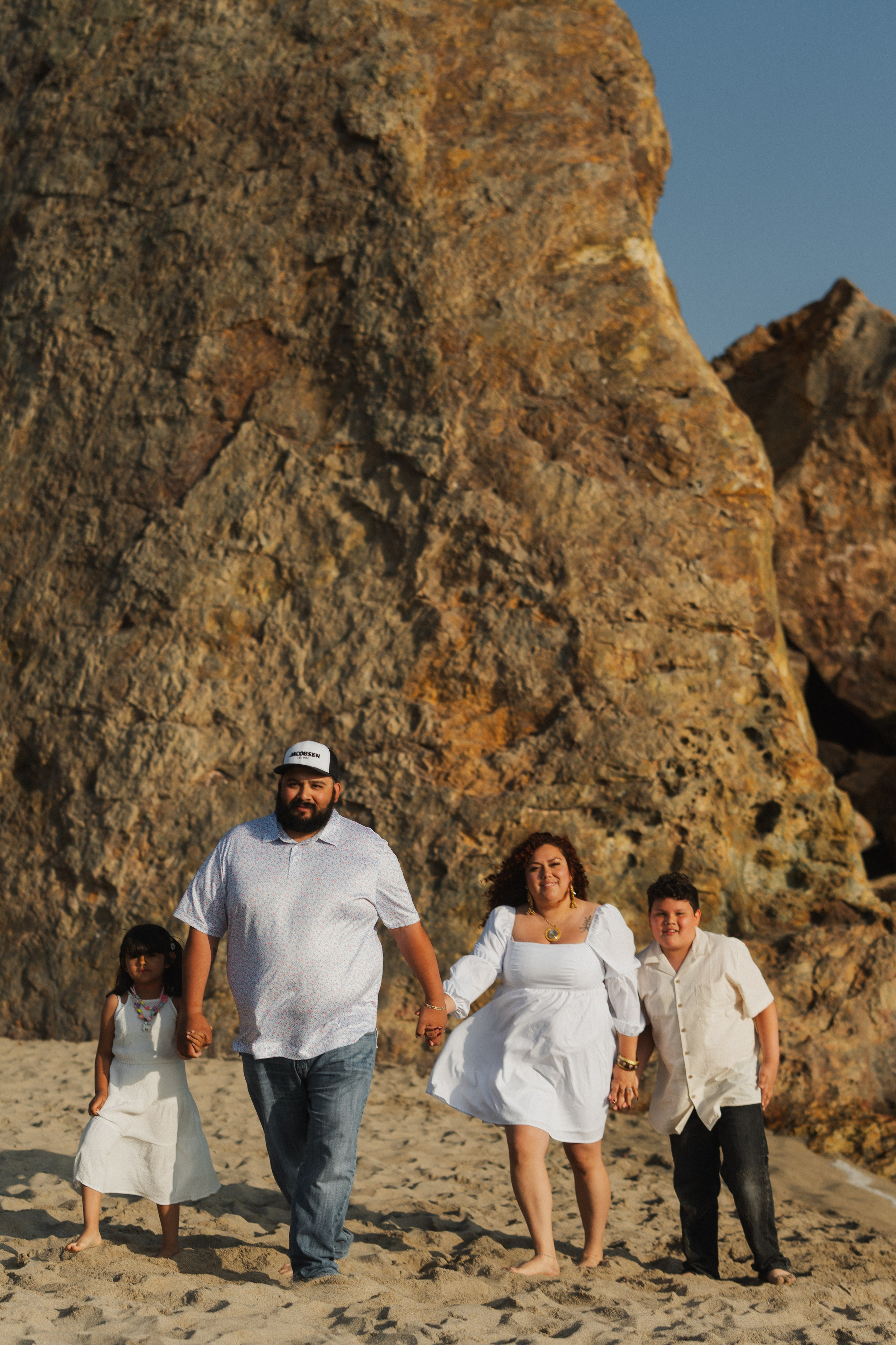 From Utah to California. Portrait, family, maternity & wedding photography & videography in SoCal Kseni Vibe