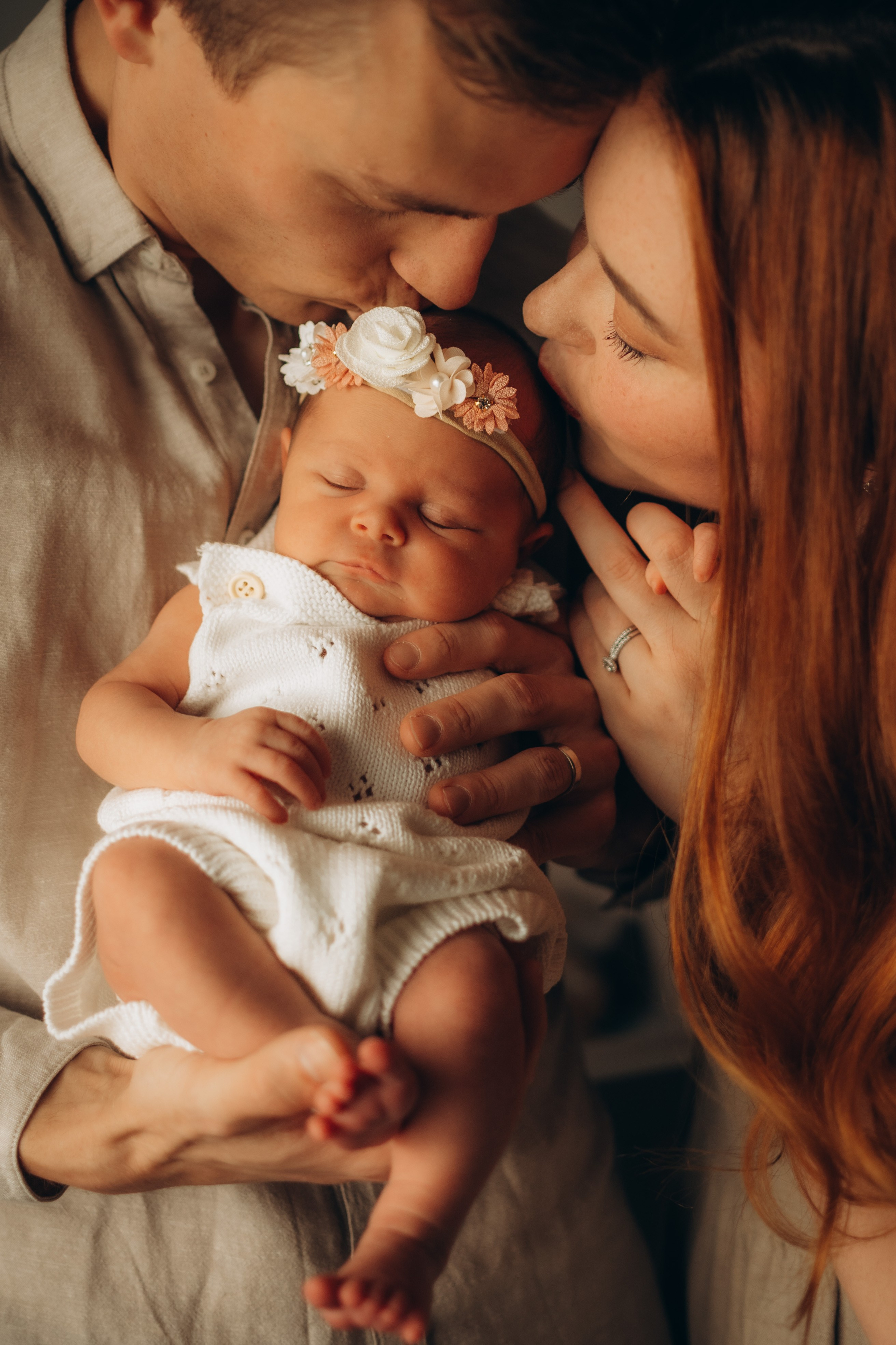 Valokuvaaja Kotka | Perhe-, newborn- ja hääkuvaus Kotkassa, Helsingissä ja myös muualla