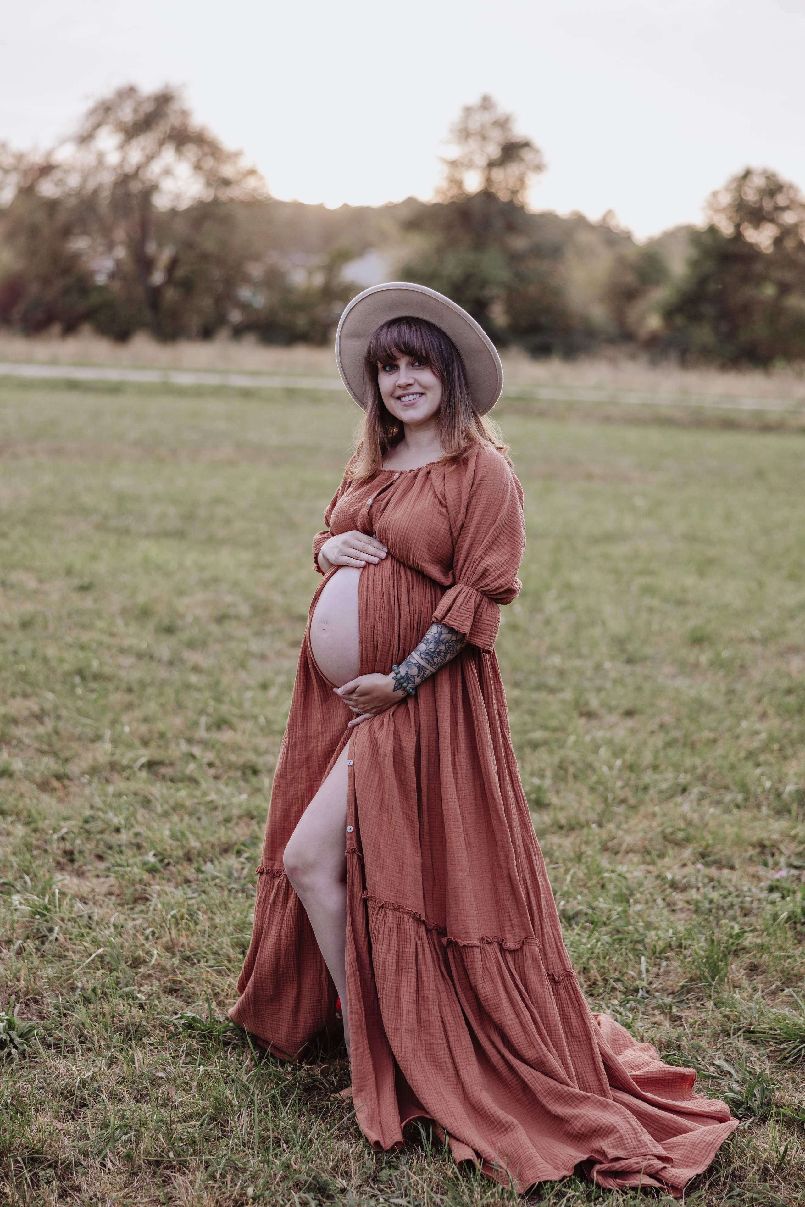 Babybauchshooting. Neugeborenenfotografie Pforzheim Katharina Jozic