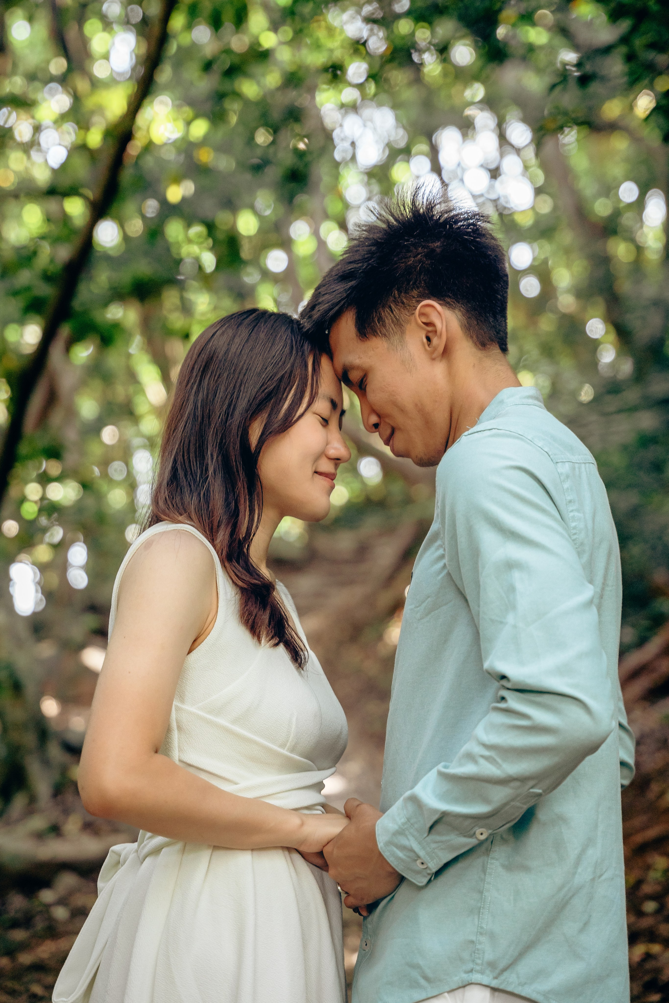 Fukuoka Couple Photoshoot: Roses, Totoro Forest & Sunset Love Story