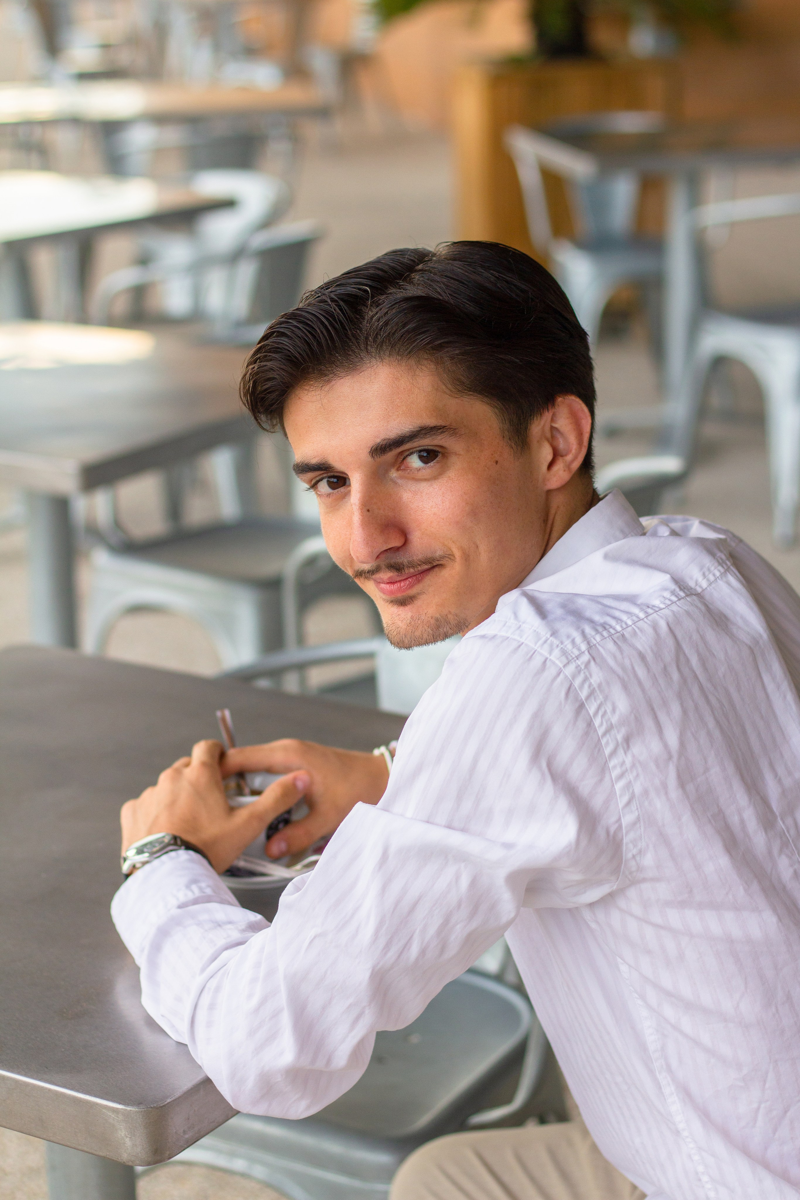 Photo de profil d’un homme pour son LinkedIn