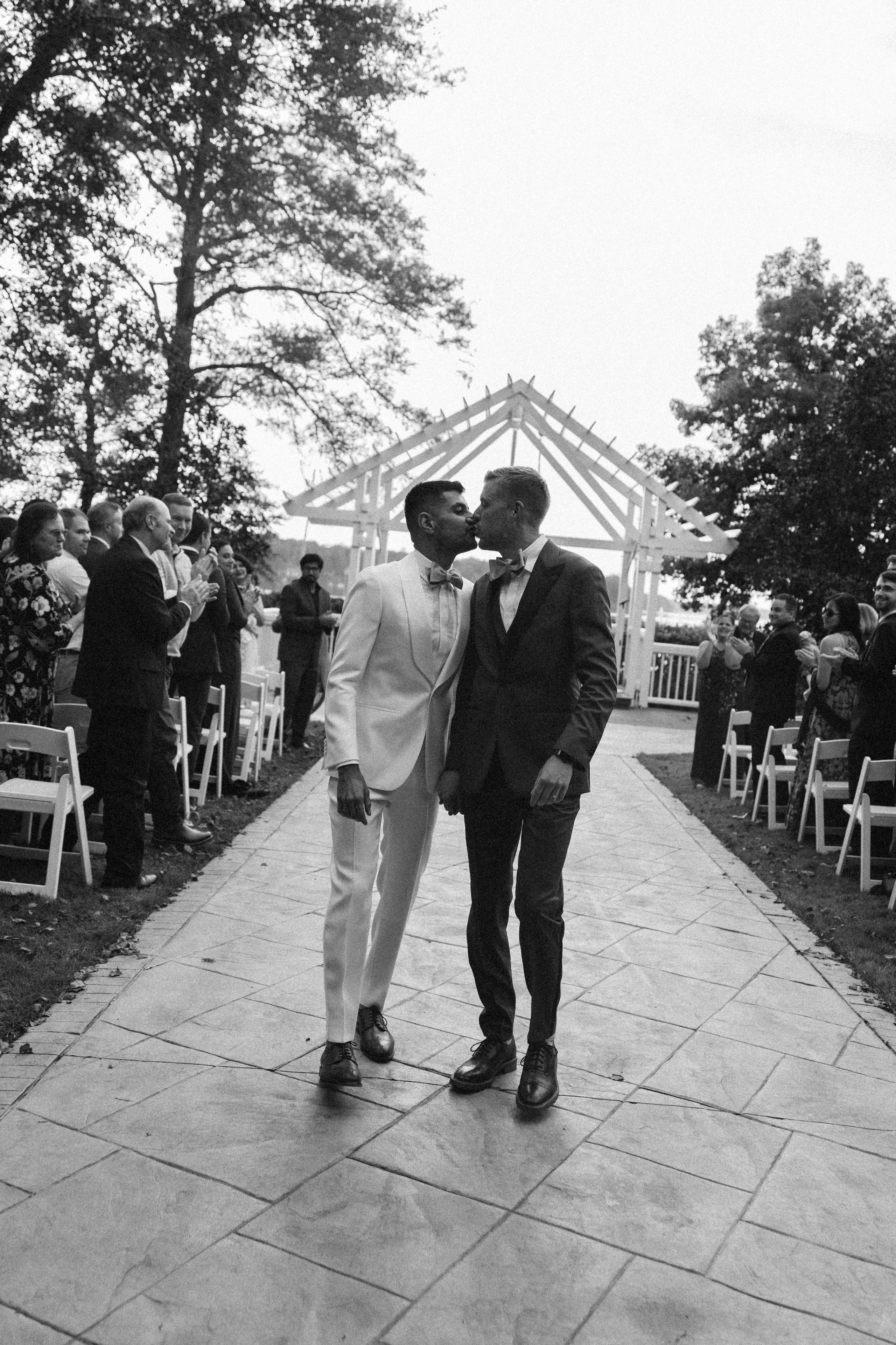 Queer Wedding in Richmond, VA. Sara Eulalia | Virginia Photographer