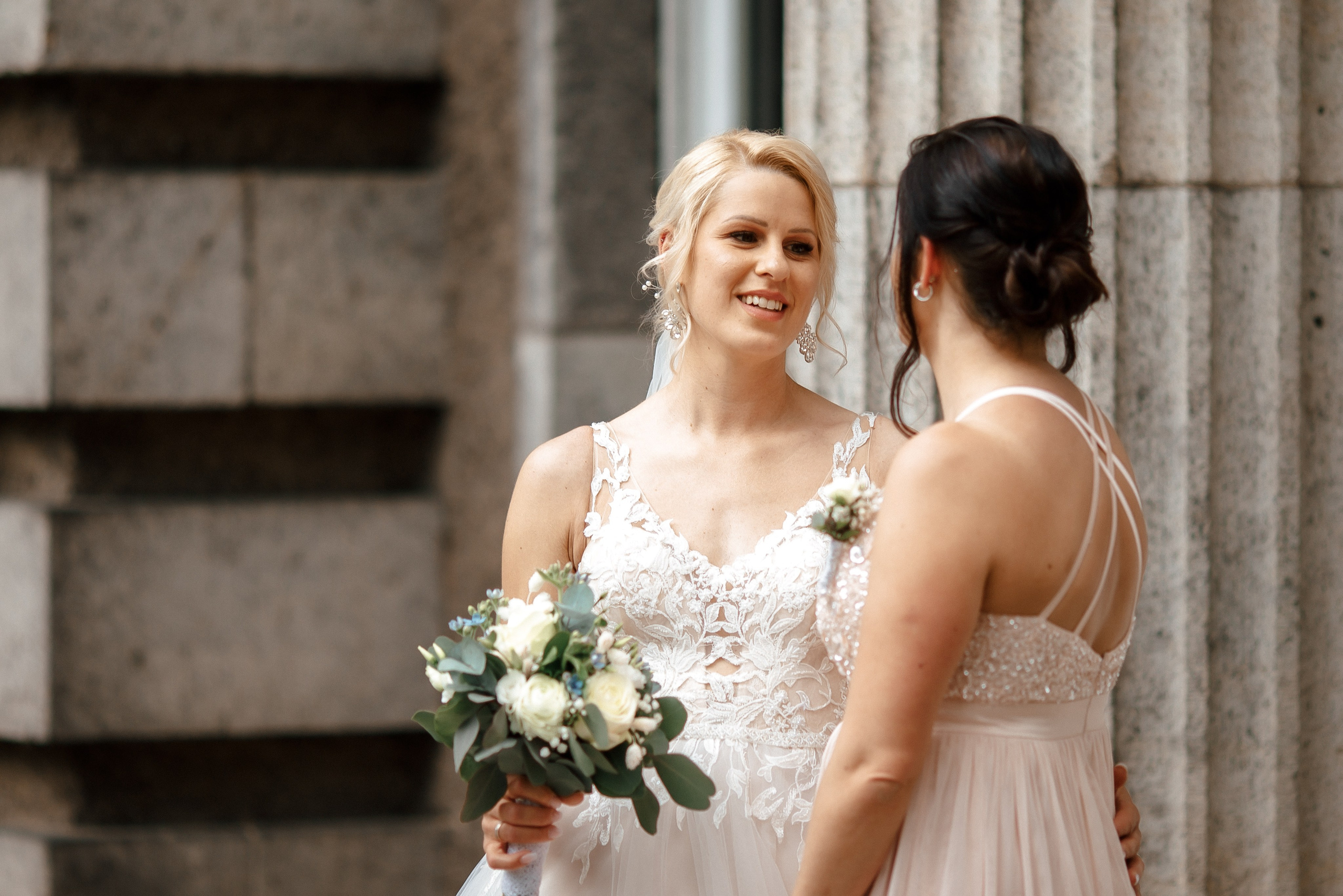 Kirchliche Hochzeit in Herborn. Fotograf NRW aus Wickede Ruhr, Milla Kunst
