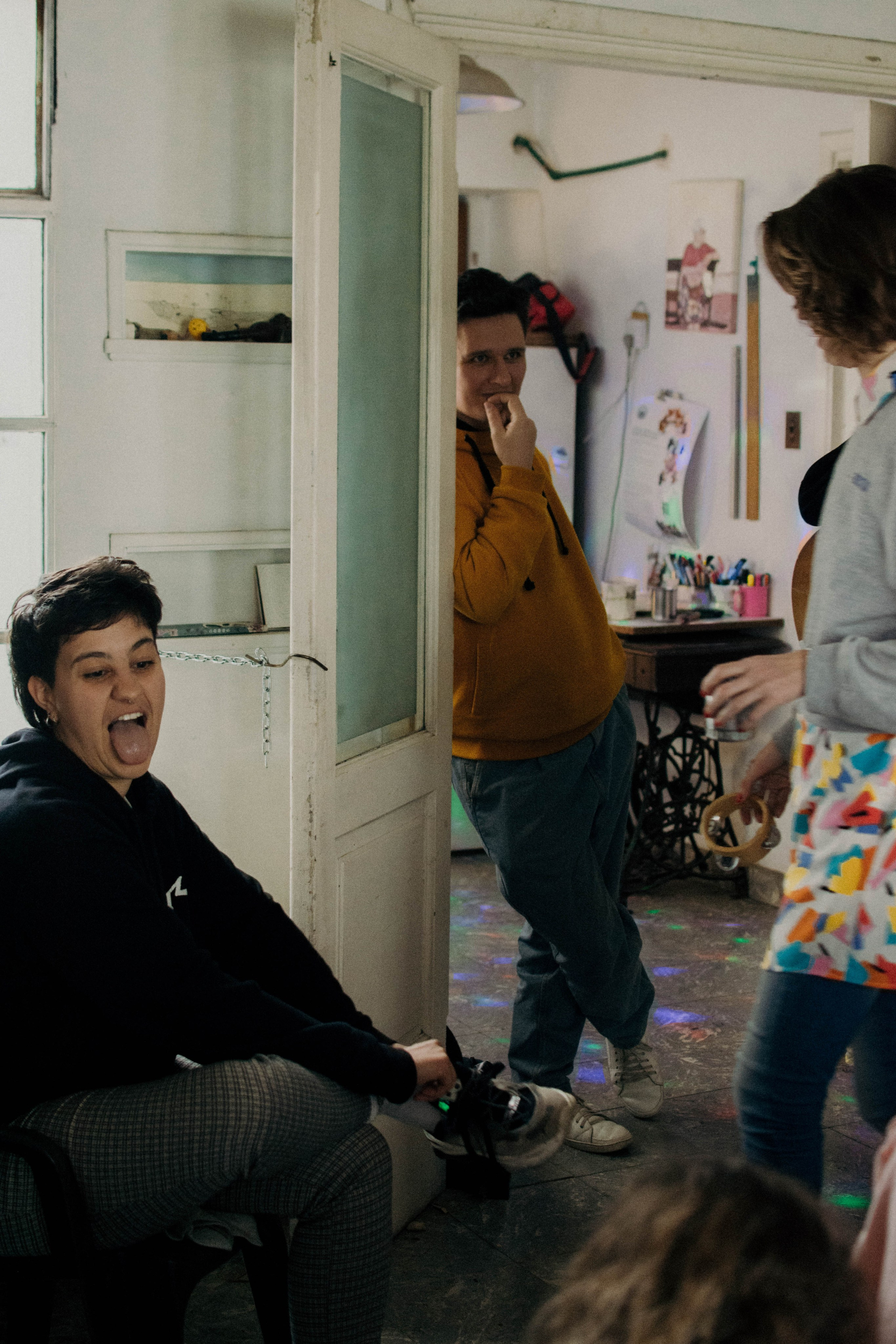 Visiting Argentinians. Photographer @elmirkami in the city of Buenos Aires