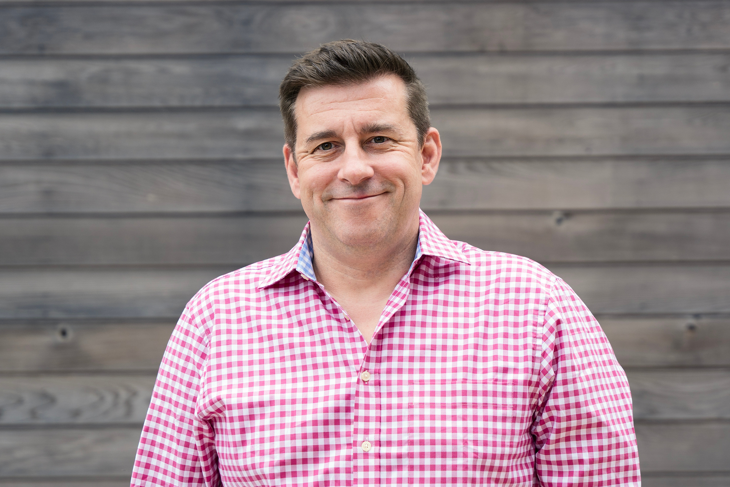 Professional portraits for LinkedIn, Social media, Marketing Materials. Professional Photographer, Videographer in London Dilyana Tankova