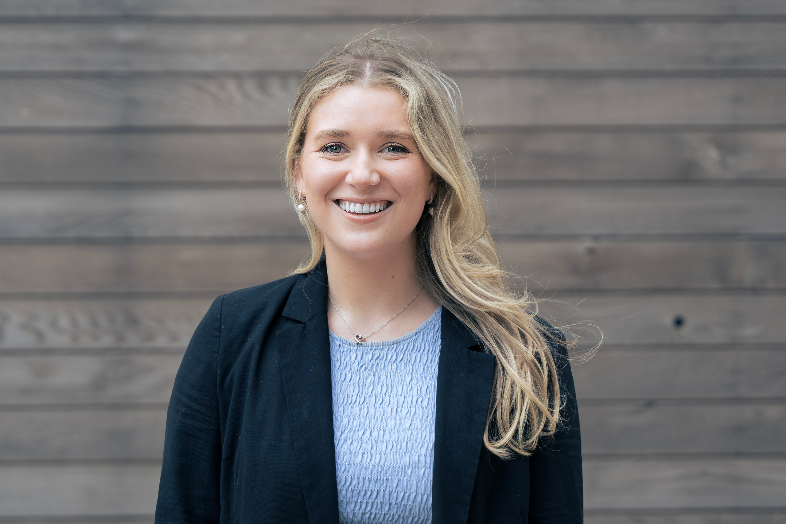 Professional portraits for LinkedIn, Social media, Marketing Materials. Professional Photographer, Videographer in London Dilyana Tankova