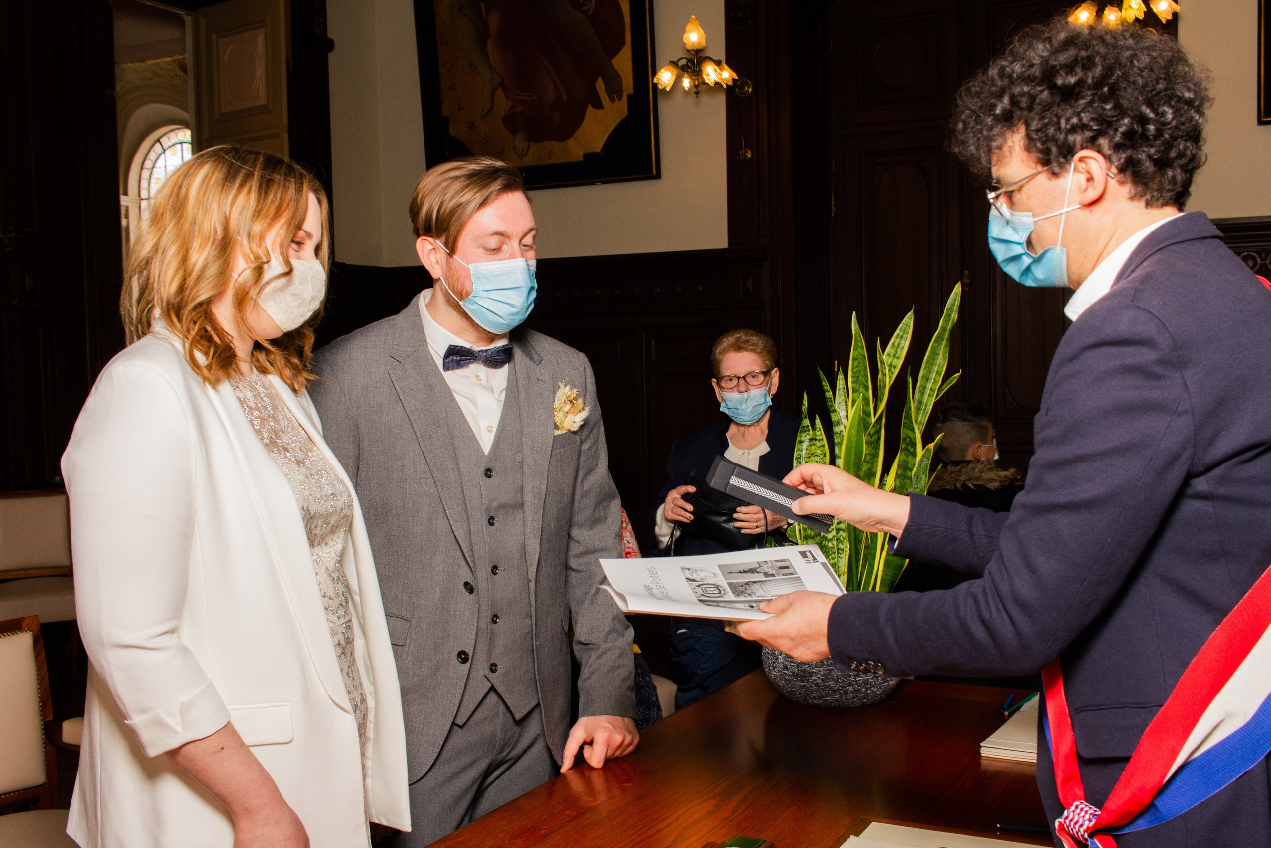 Mariage intimiste de Lorelei et Jeremy. Studio photo « Partage ton bonheur » – Photographe famille près de Châtellerault, Poitiers et Tours