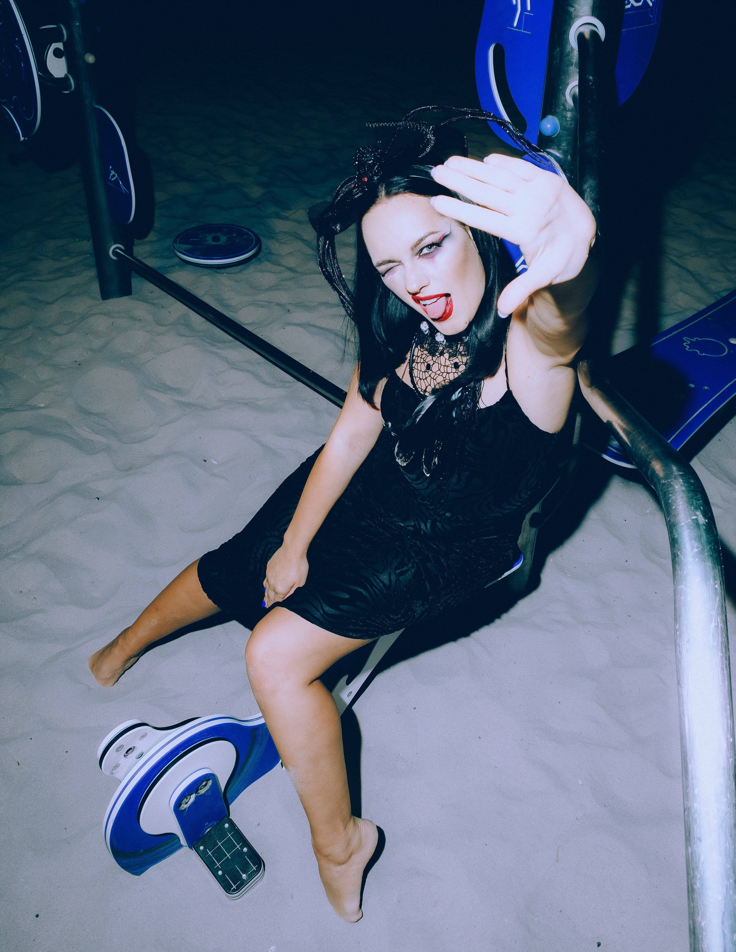 Мистическая Halloween-фотосессия на пляже: фотограф Аликанте и Торревьеха для креативных съемок — Андрей Луковников