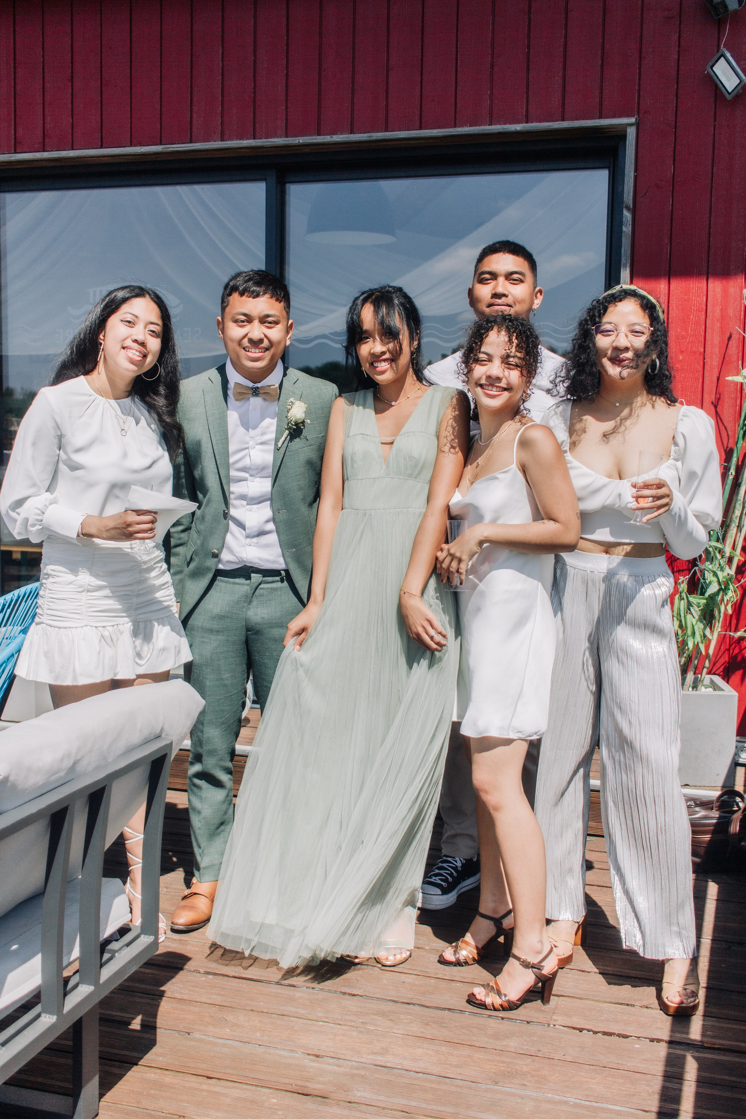 Mariage de Ny & Hasina vue la Loire. Photographe professionnelle à Poitiers, Tours et Châtellerault | Studio photo entre Poitiers et Tours – portraits, familles, entreprises, ma