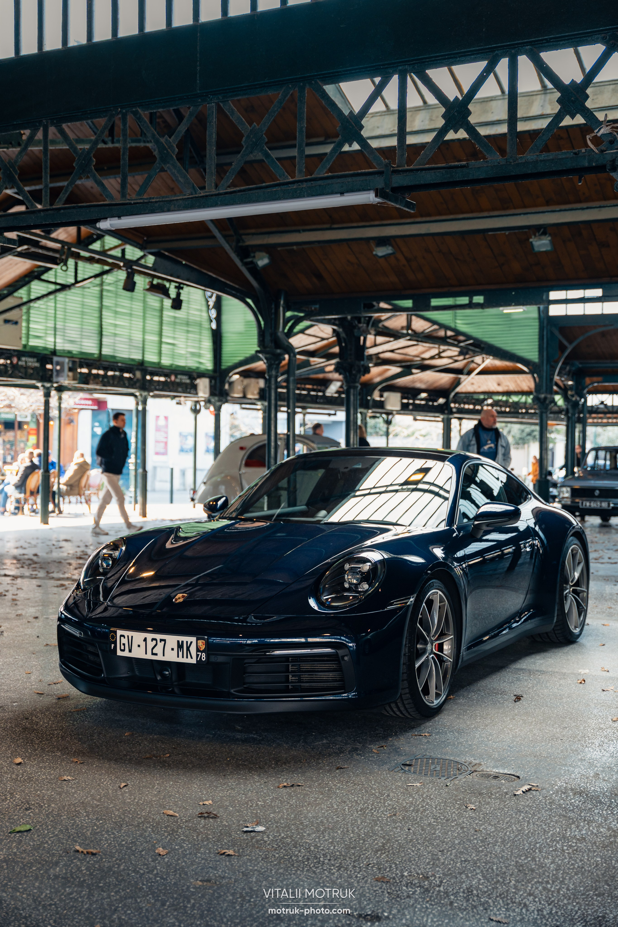 Rassemblement Garenne Colombes — 16 mars. Photographe de voitures à Paris — Vitalii Motruk