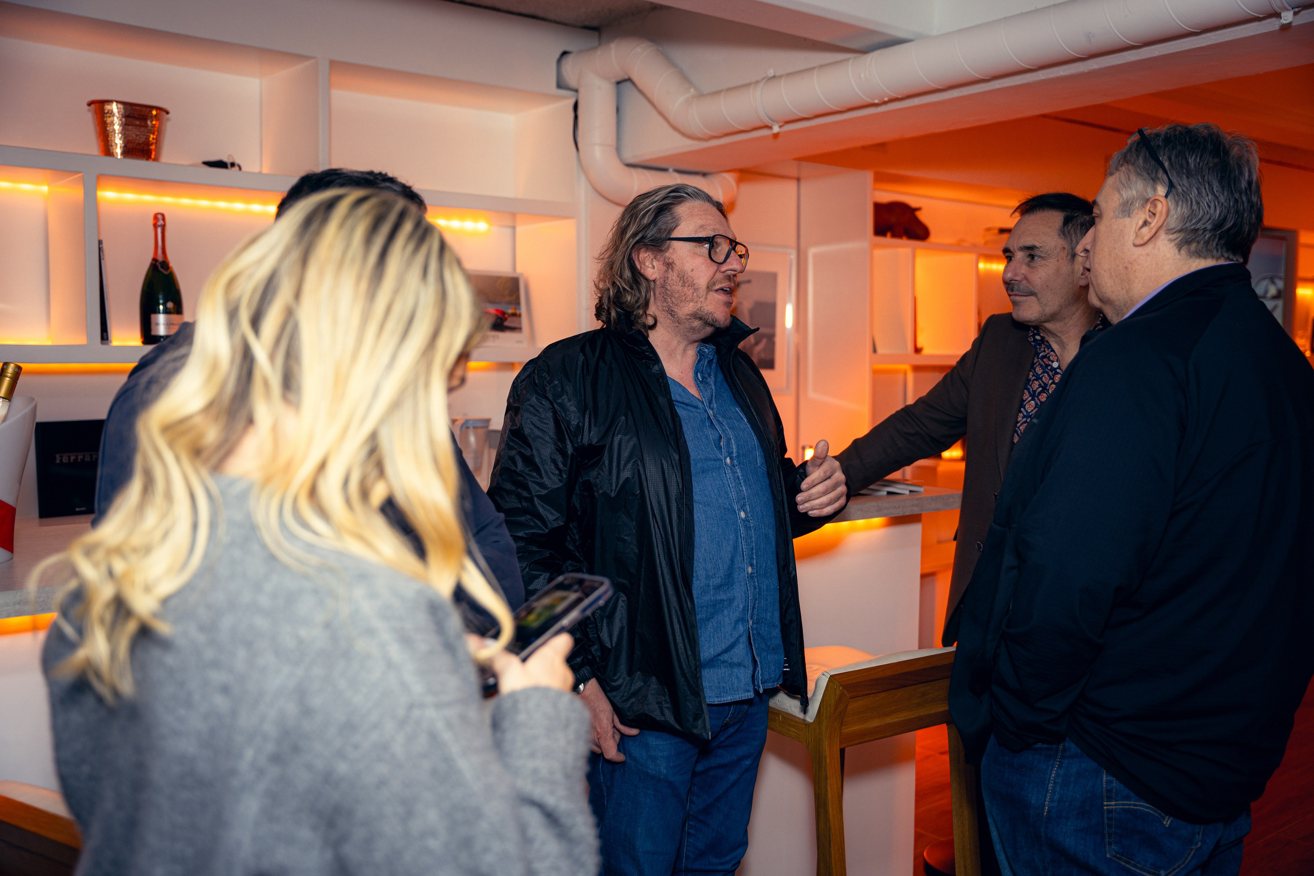 Soiree Padock33. Photographe de voitures à Paris — Vitalii Motruk