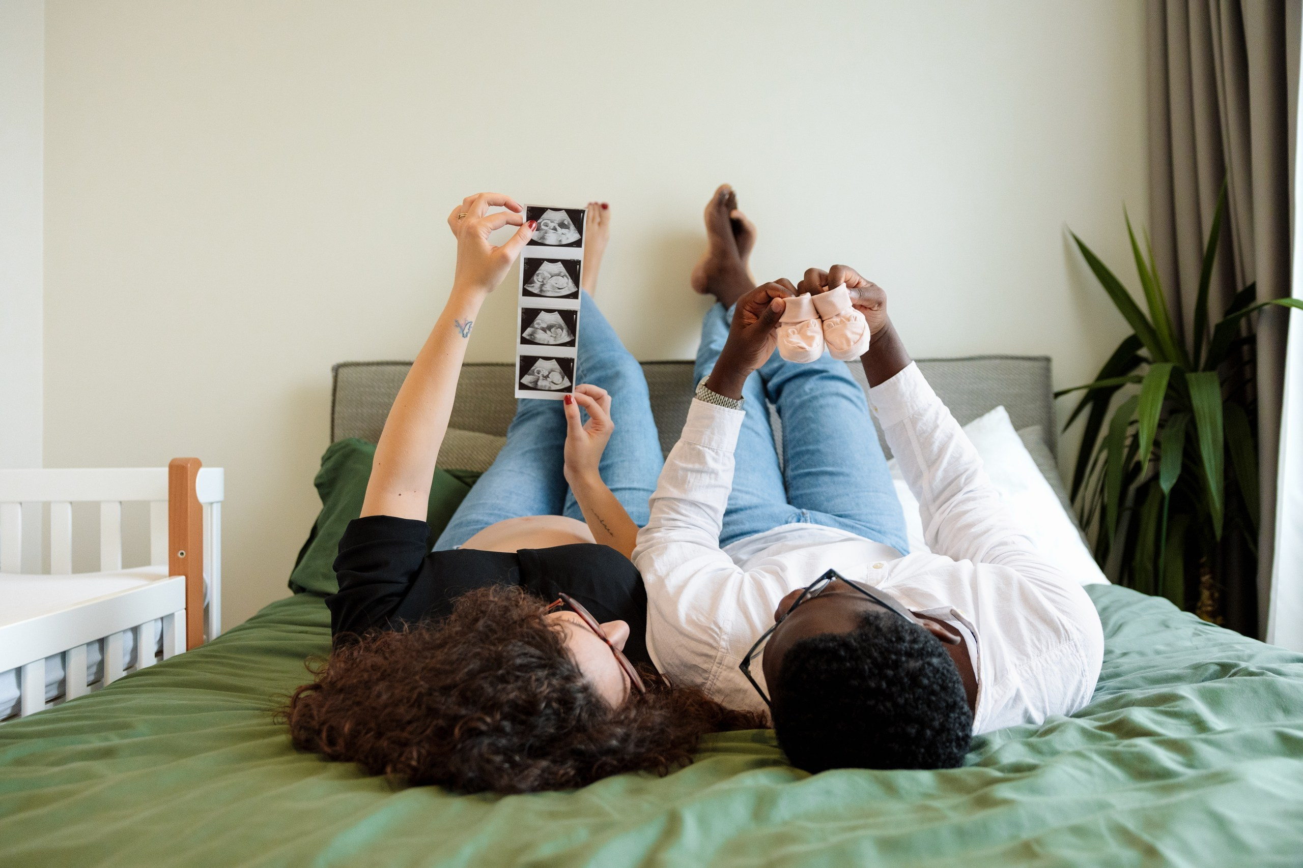 Maternity Photoshoot in Vilnius for Shy Couples. Framed by Evelina | Destination Wedding Photographer from Lithuania | Europe