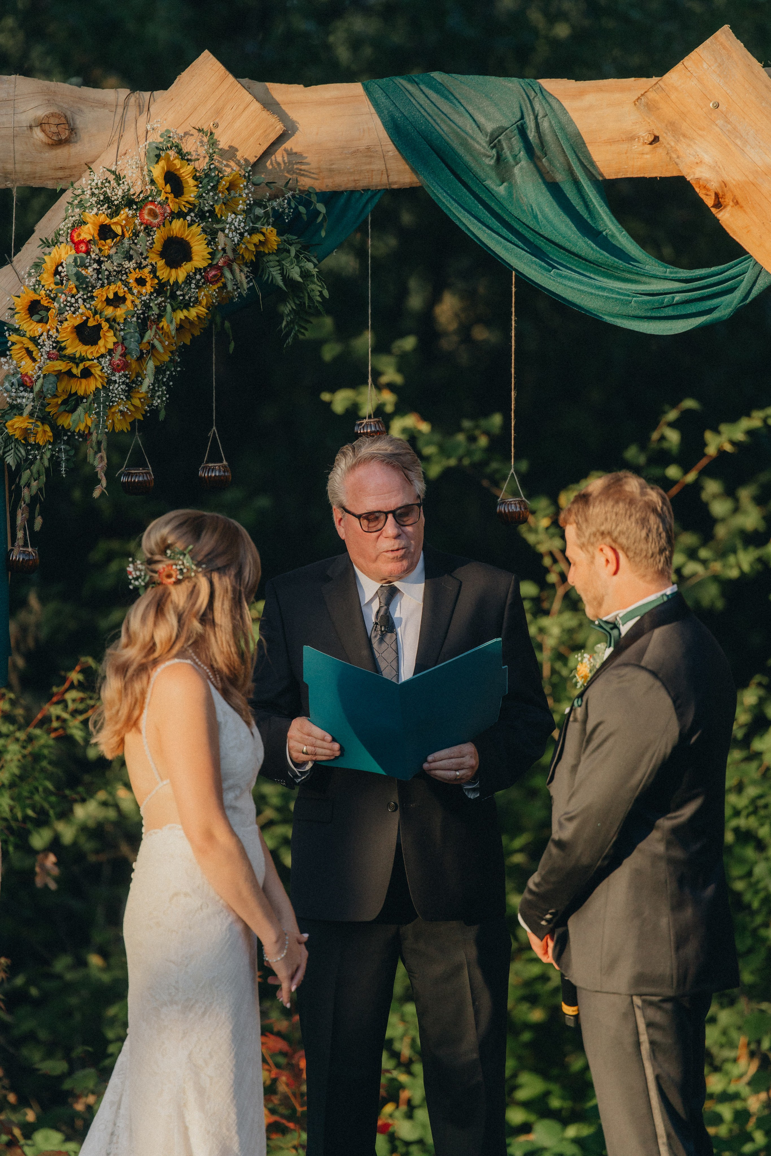 Wedding Photography at Portland Oregon | Jessie & Isaac's Session by Georgy Shishkin | Capturing Moments in Portland, Seattle, Bend & Oregon. Capturing Love in the Heart of the Pacific Northwes