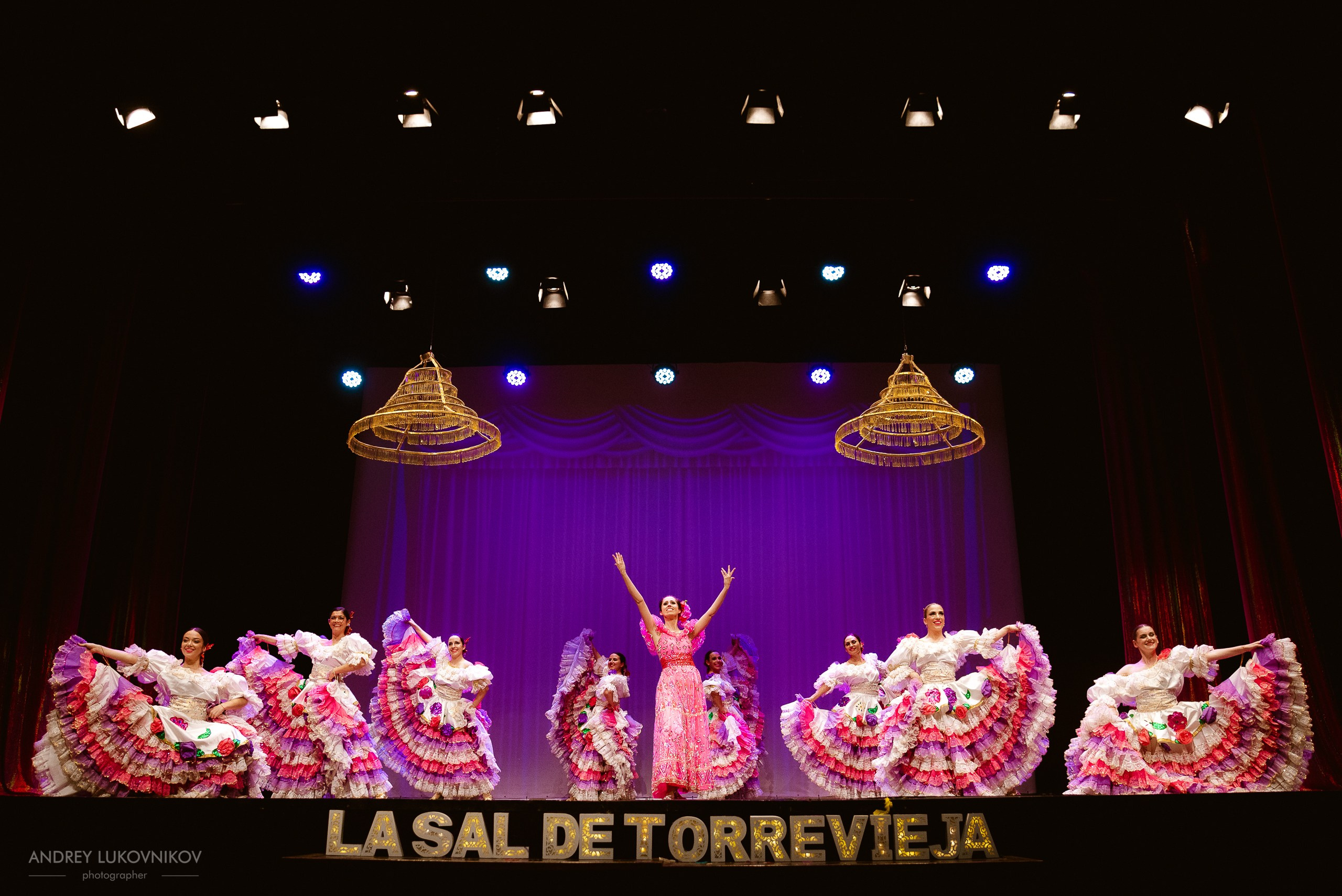 Reportaje fotográfico y rodaje entre bastidores del concierto de La Sal de Torrevieja en España