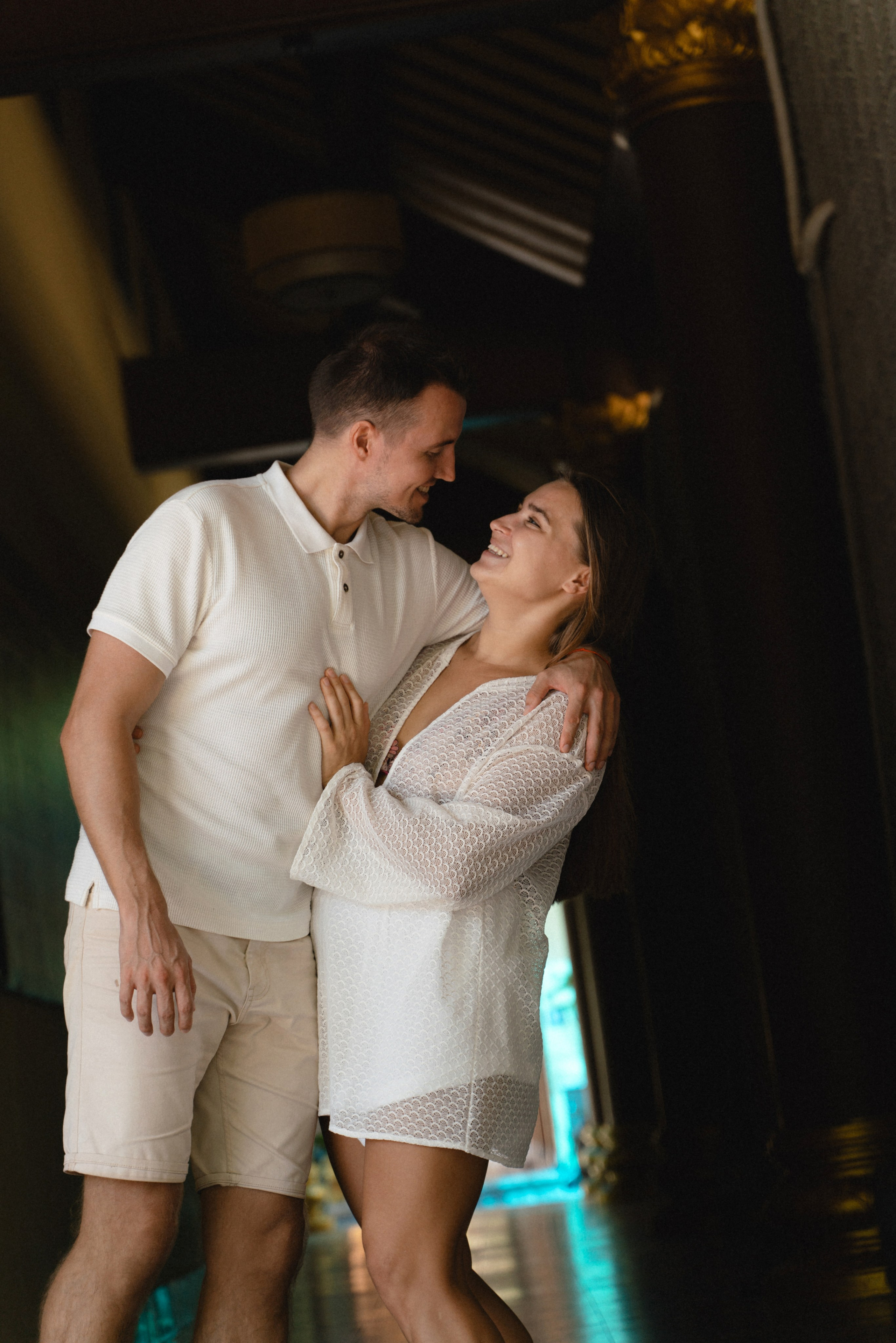 Парная съемка у храма Леди Будды в Дананге. Фотограф в Дананге, Вьетнам. Эстетика и лайфстайл