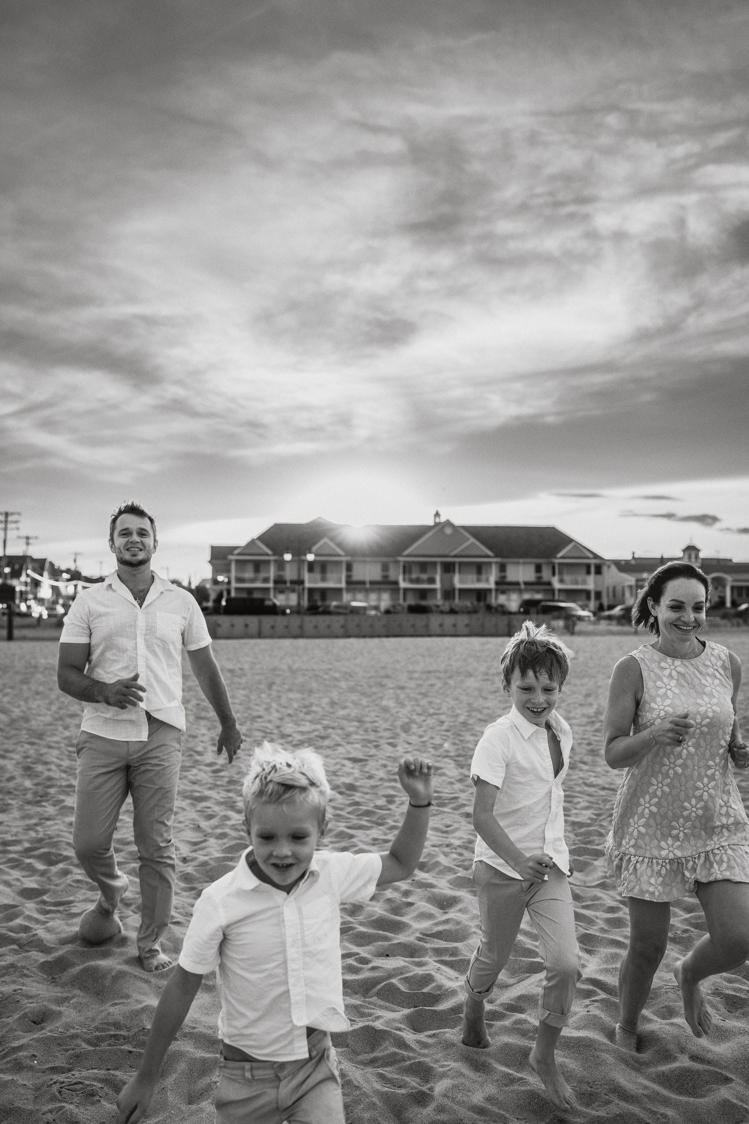 Beach Family Photography – Relaxed & Beautiful Moments. Alisa Tant — Family and newborn photographer Bucks County, Montgomery county, Philadelphia, NJ