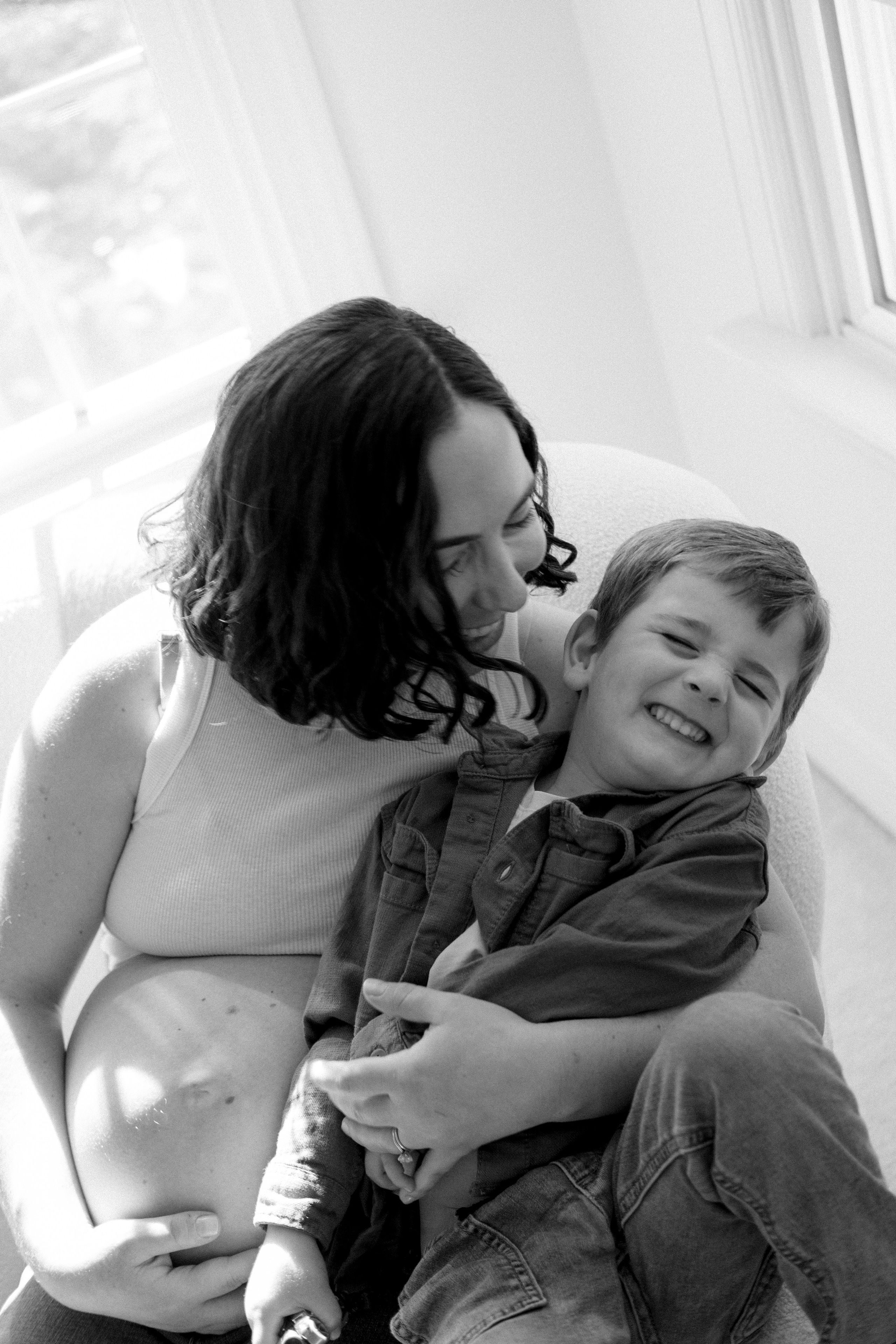 Richmond, VA Maternity Photographer | Editorial & Documentary Portraits. Family Photographer Richmond VA | Anna Dobrovolskaia