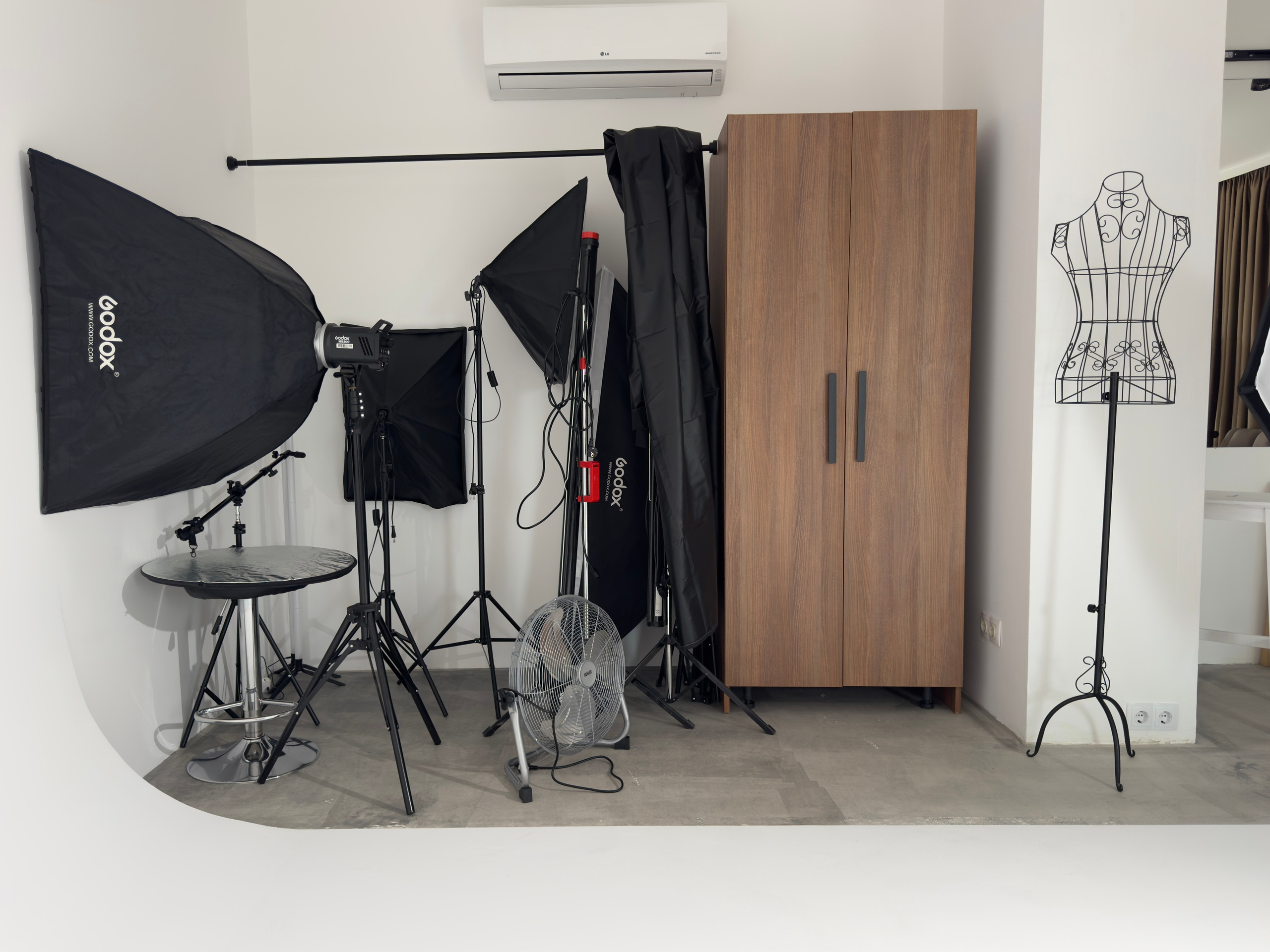 Studio. Photographer in Sofia Irina Shadurskaya