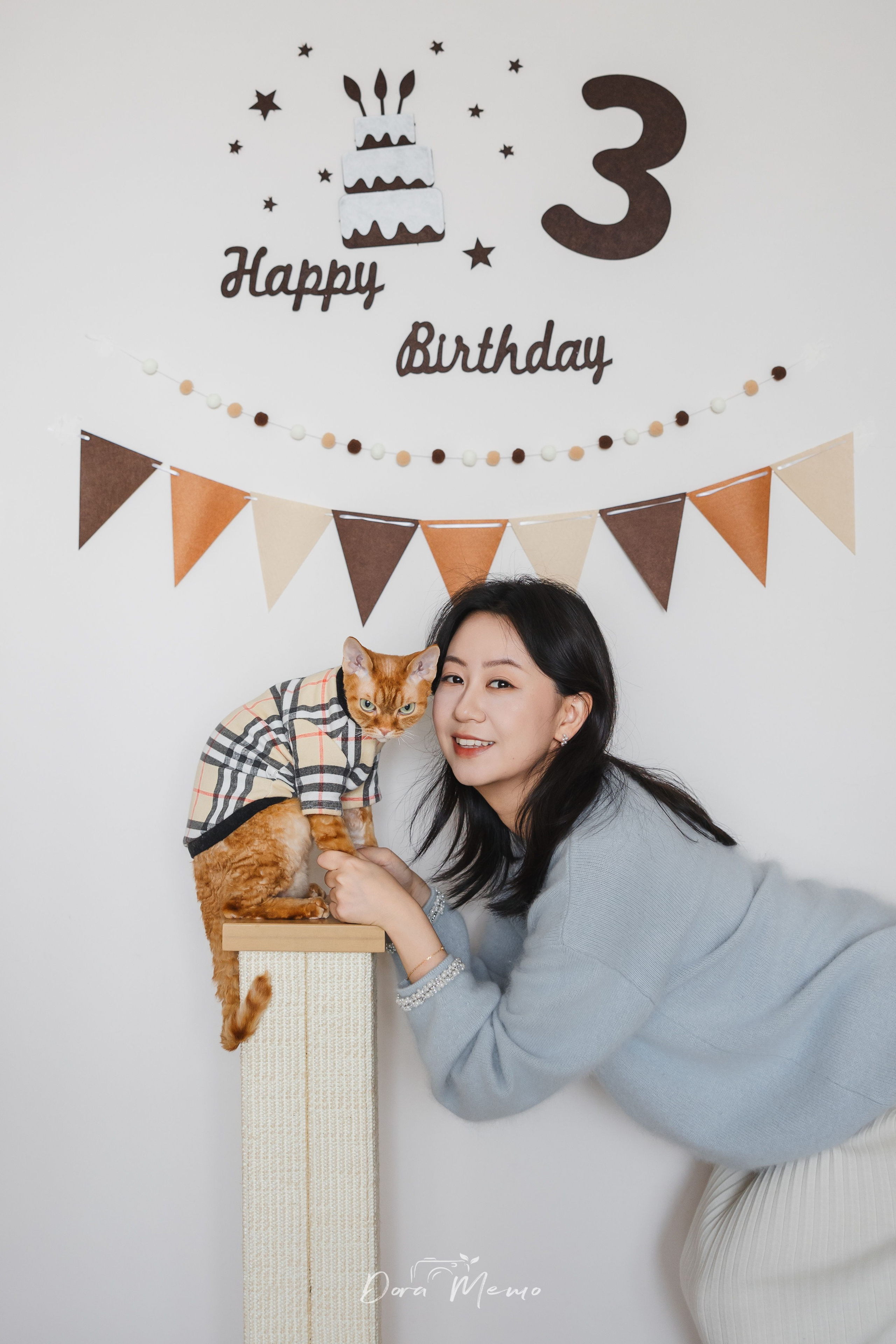 Devon Rex Cat Birthday Photoshoot | Shanghai Pet Photographer. Shanghai Family Photographer Dora
