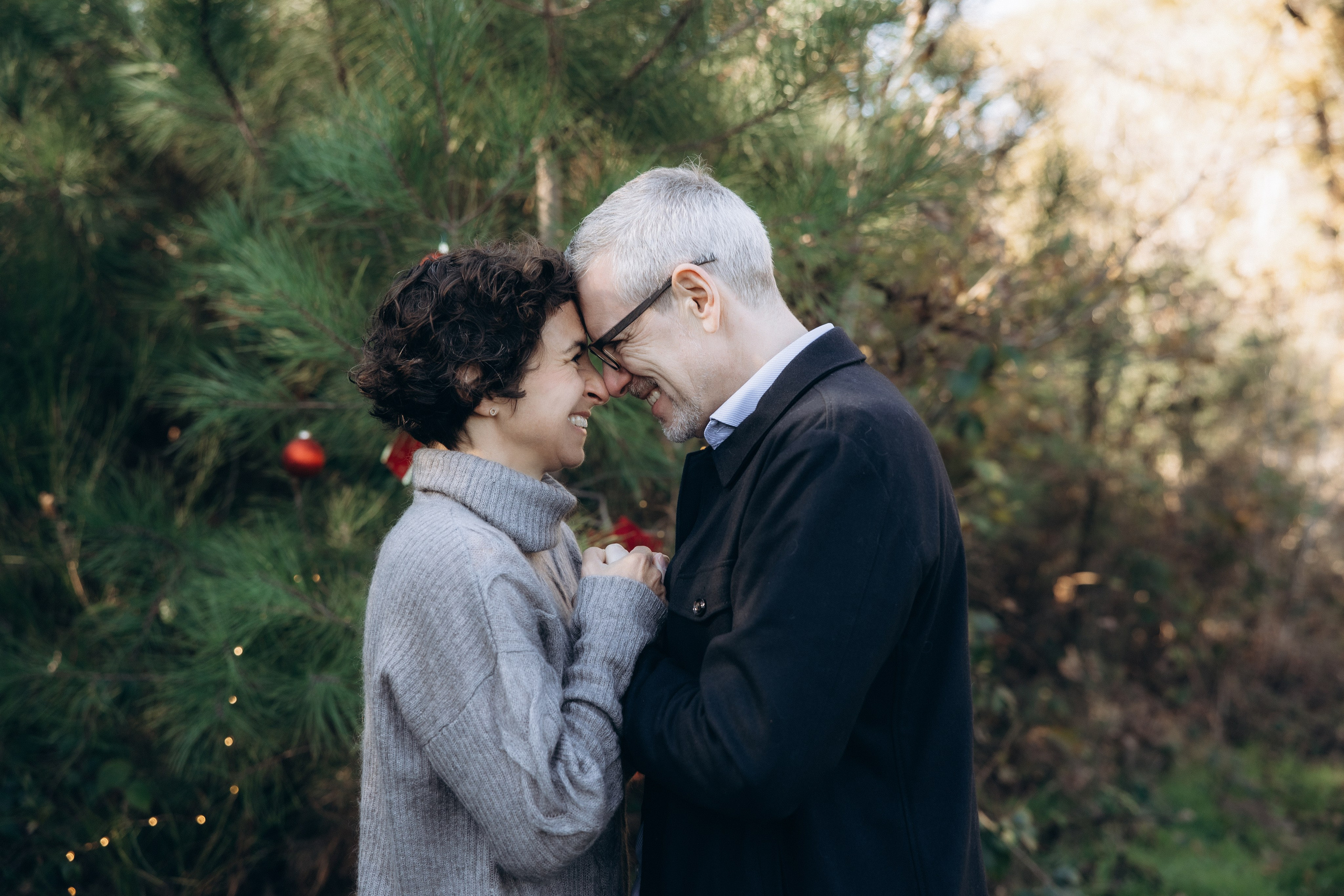 Christmas Love Story at Forêt de Bouconne. Eugénie Smirnova — your photographer in Toulouse and southwest France