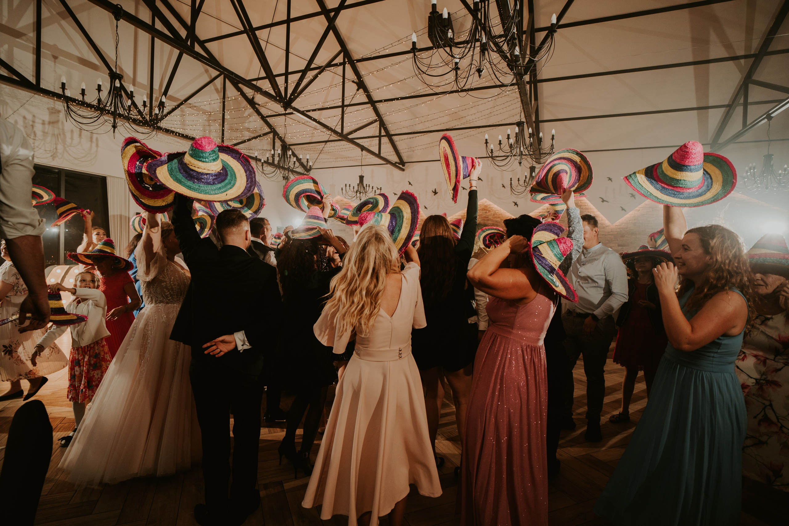 Trzy Drzewa: wspaniała uroczystość Wiktorii i Kamila. Karkowskafoto - fotografia miłości