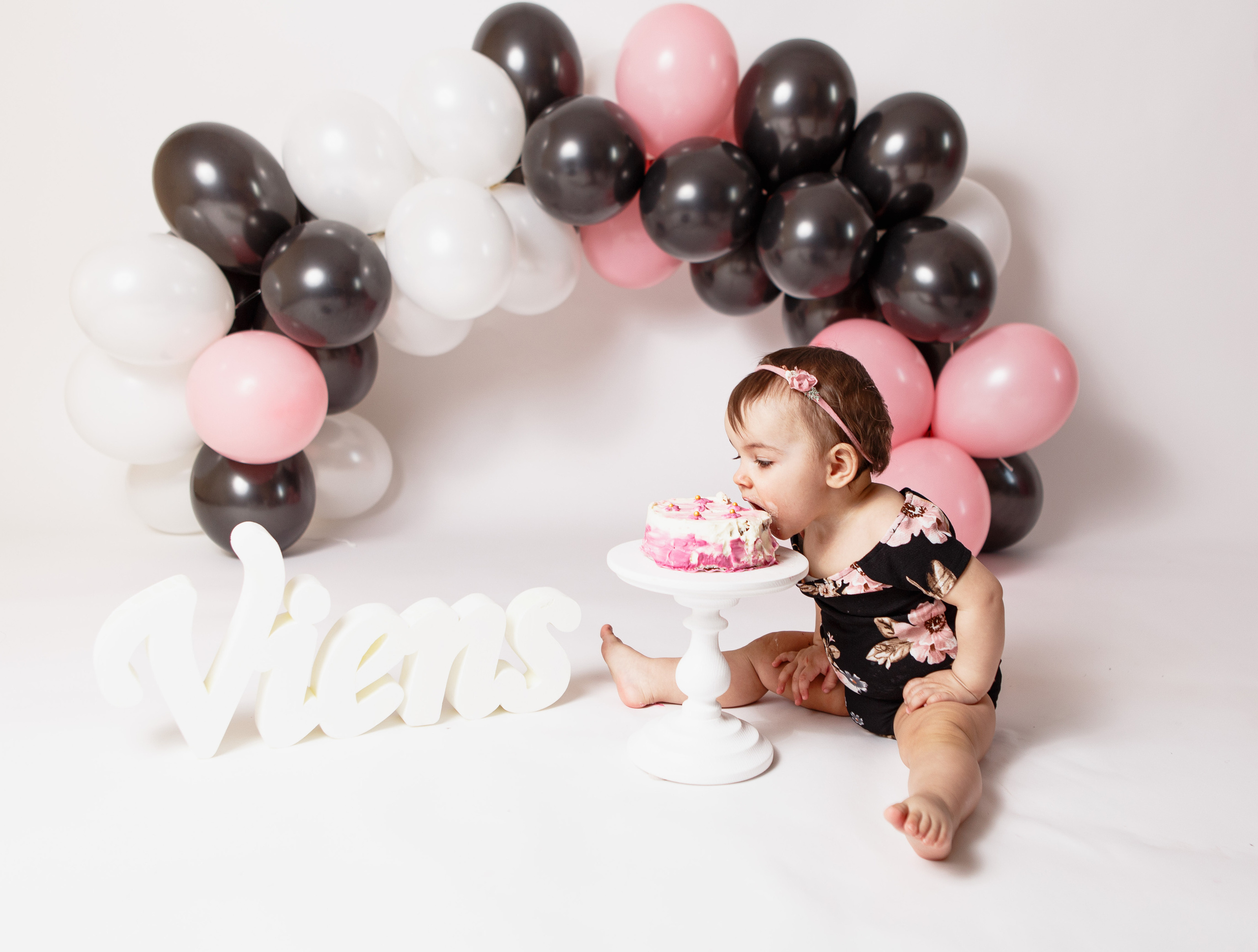 Viena gadiņa fotosesijas. Populārākā kāzu, bērnu un ģimeņu fotogrāfe Latgalē Veronika Lokotko