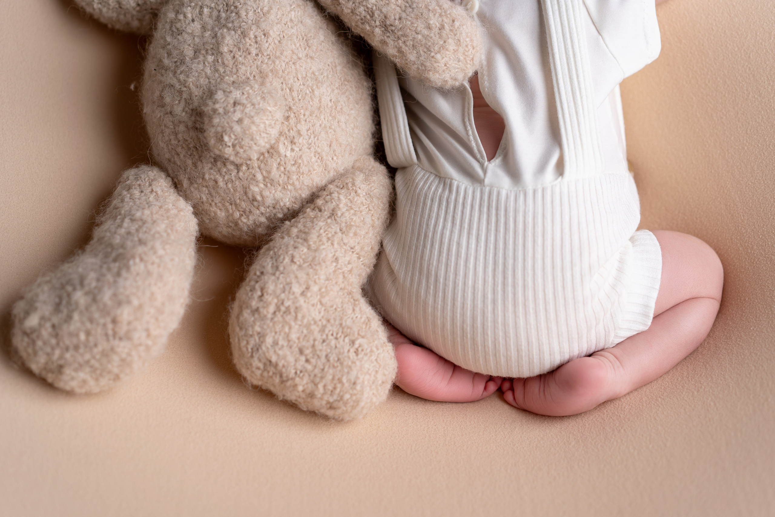 Neugeborenenfotos in Berlin – Studio oder bei Ihnen zu Hause