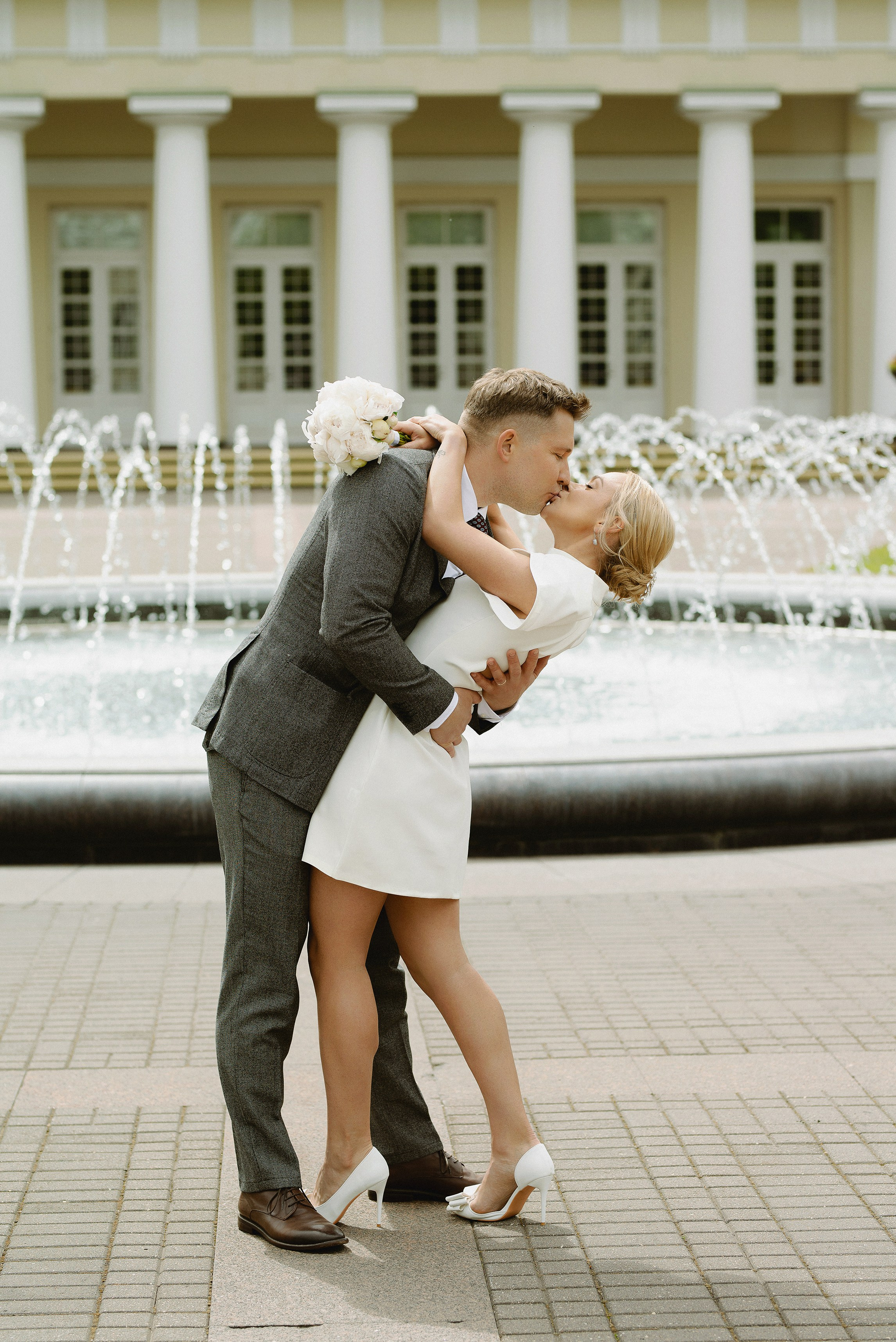 Vestuvių fotografė, vestuvių fotografas visoje Lietuvoje, vestuvių fotografė Vilniuje, jausminga ir jauki vestuvių fotografija, laikui nepavaldi vestuvių fotografija; Vestuvių fotografė Pakruojyje; Vestuvių fotografė Šiauliuose;Vestuvių fotografė Panevėžyje; vestuvių fotografė Kaune; Vestuvių fotografė Biržuose; vestuvių fotografė Pasvalyje; vestuvių fotografė Klaipėdoje