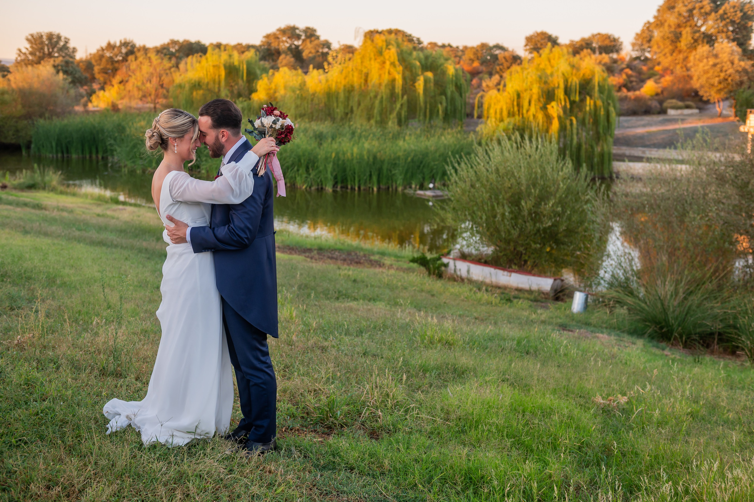 Aitor y Sandra. Boda en Finca Valdetrigos, Madrid. Fotógrafo de bodas en Valencia y toda España · Javier Poveda