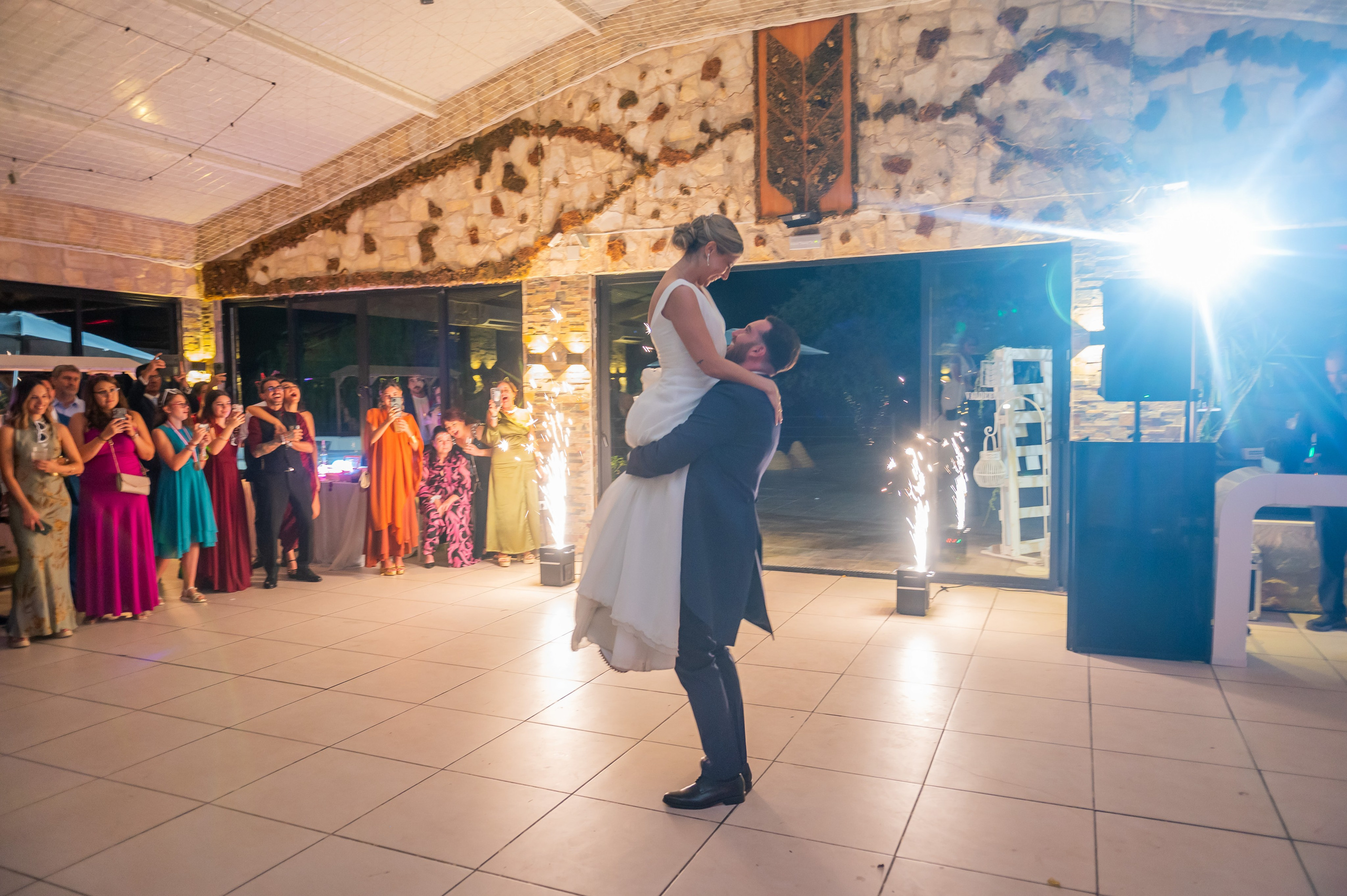 Aitor y Sandra. Boda en Finca Valdetrigos, Madrid. Fotógrafo de bodas en Valencia y toda España · Javier Poveda