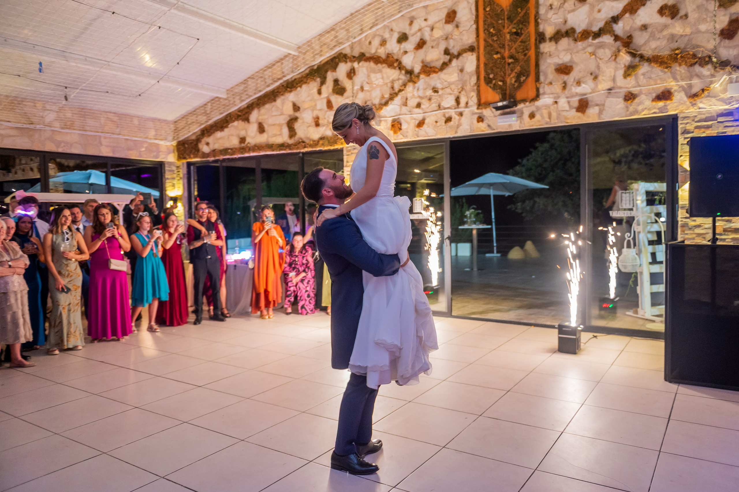 Aitor y Sandra. Boda en Finca Valdetrigos, Madrid. Fotógrafo de bodas en Valencia y toda España · Javier Poveda