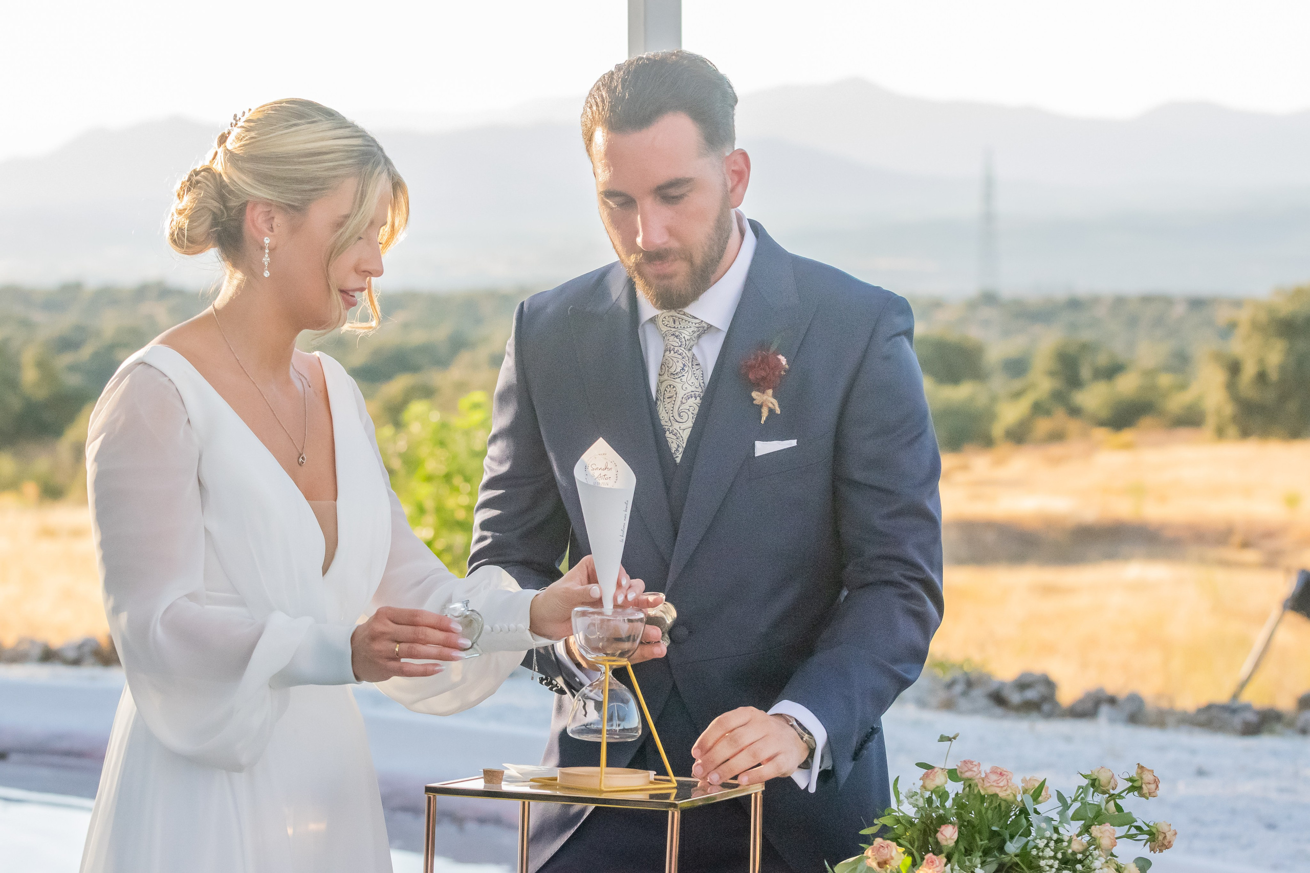 Aitor y Sandra. Boda en Finca Valdetrigos, Madrid. Fotógrafo de bodas en Valencia y toda España · Javier Poveda