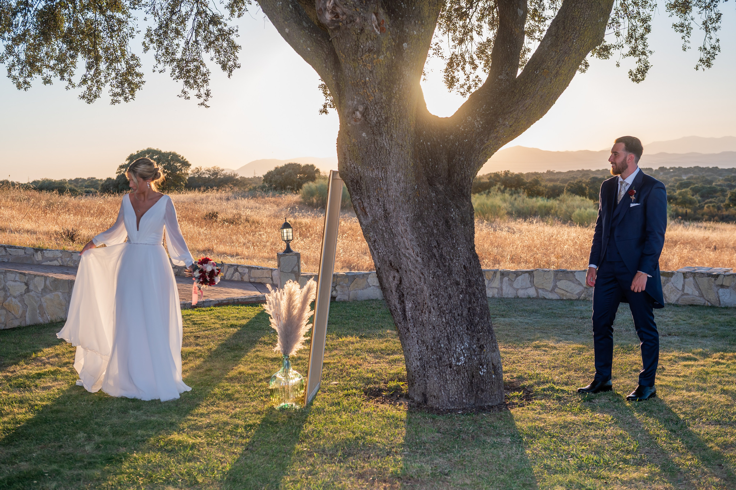Aitor y Sandra. Boda en Finca Valdetrigos, Madrid. Fotógrafo de bodas en Valencia y toda España · Javier Poveda