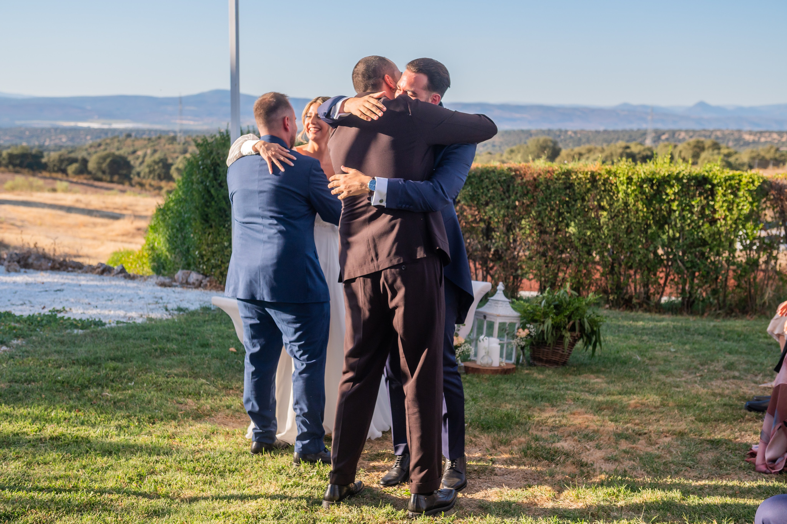 Aitor y Sandra. Boda en Finca Valdetrigos, Madrid. Fotógrafo de bodas en Valencia y toda España · Javier Poveda