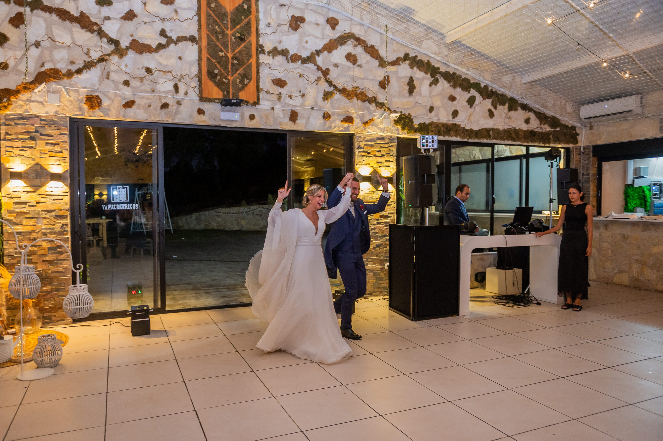 Aitor y Sandra. Boda en Finca Valdetrigos, Madrid. Fotógrafo de bodas en Valencia y toda España · Javier Poveda