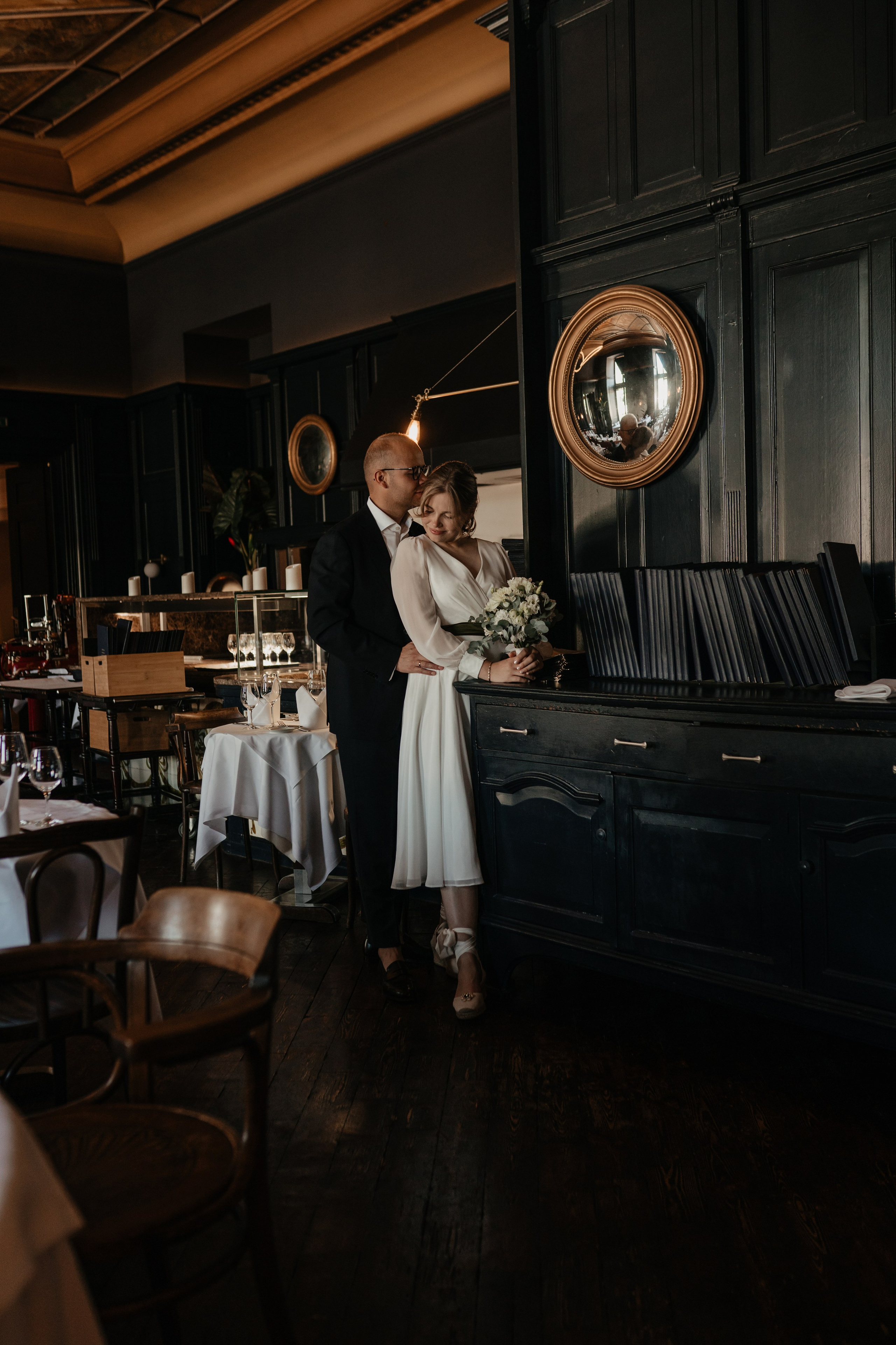 Romantische Hochzeitsfotos in Wiesbaden. Fotografin in Hanau|Frankfurt|Mainz|Iryna Korenkova