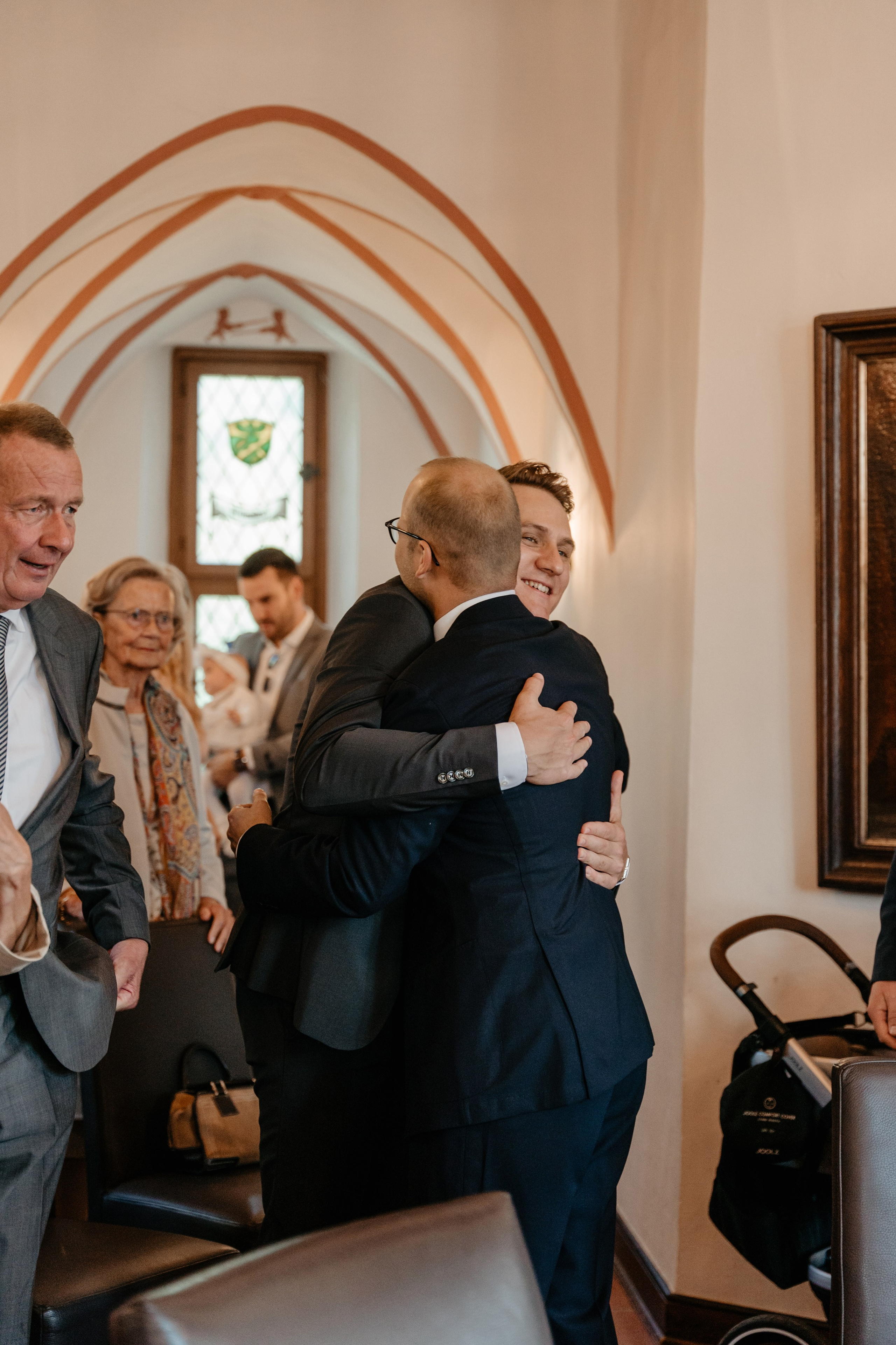 Romantische Hochzeitsfotos in Wiesbaden. Fotografin in Hanau|Frankfurt|Mainz|Iryna Korenkova