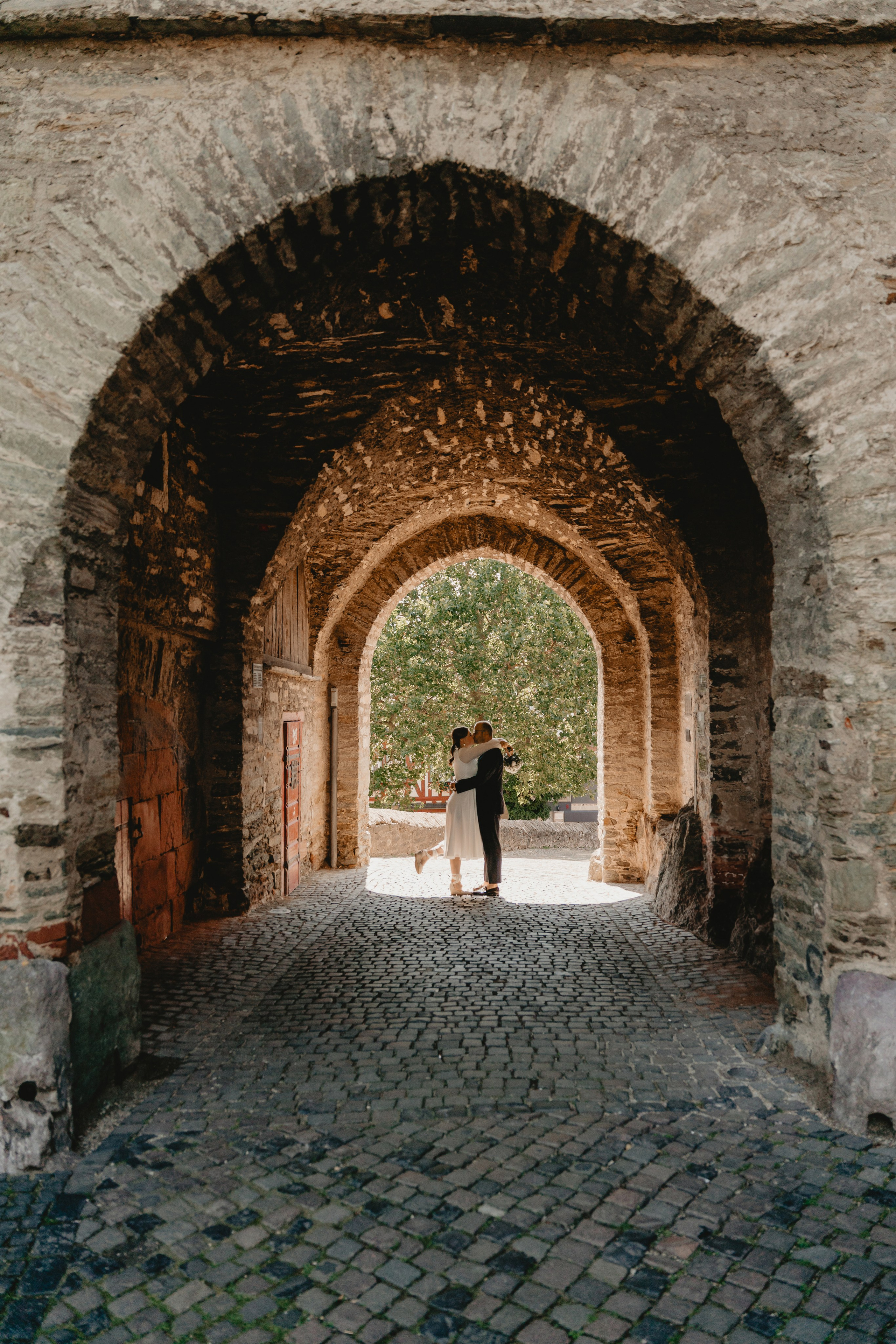 Romantische Hochzeitsfotos in Wiesbaden. Fotografin in Hanau|Frankfurt|Mainz|Iryna Korenkova